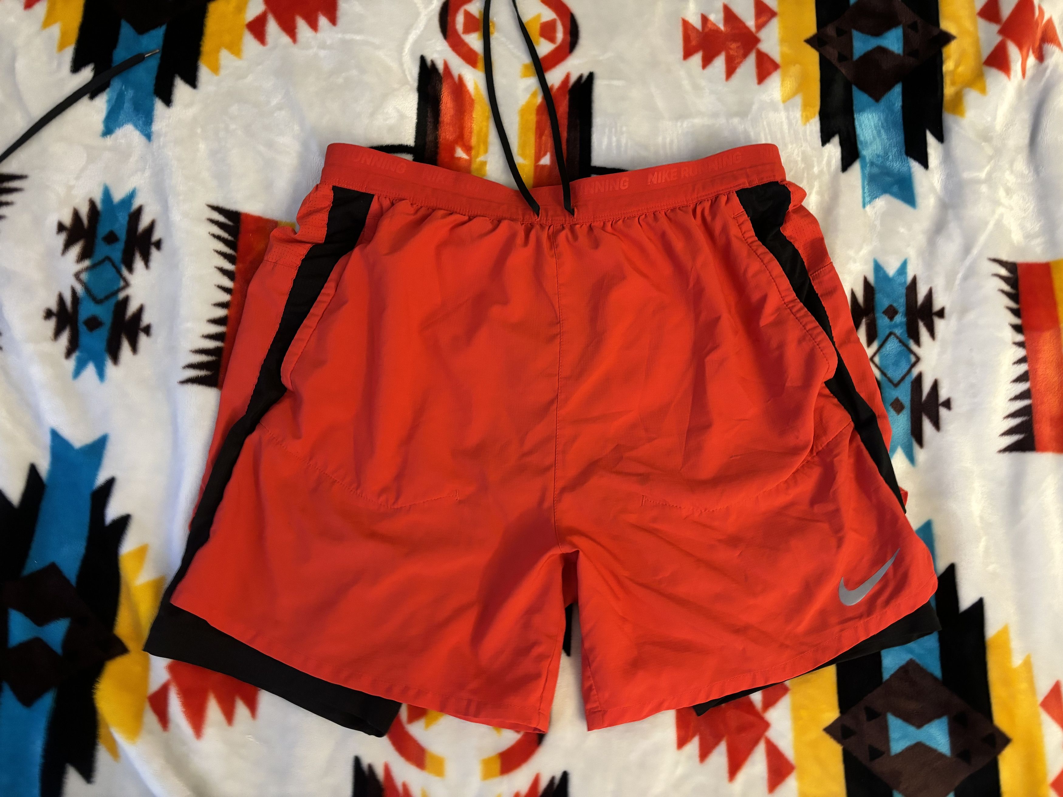 Nike NIKE RED RUNNING SHORTS Size US 30 / EU 46 - 1 Thumbnail