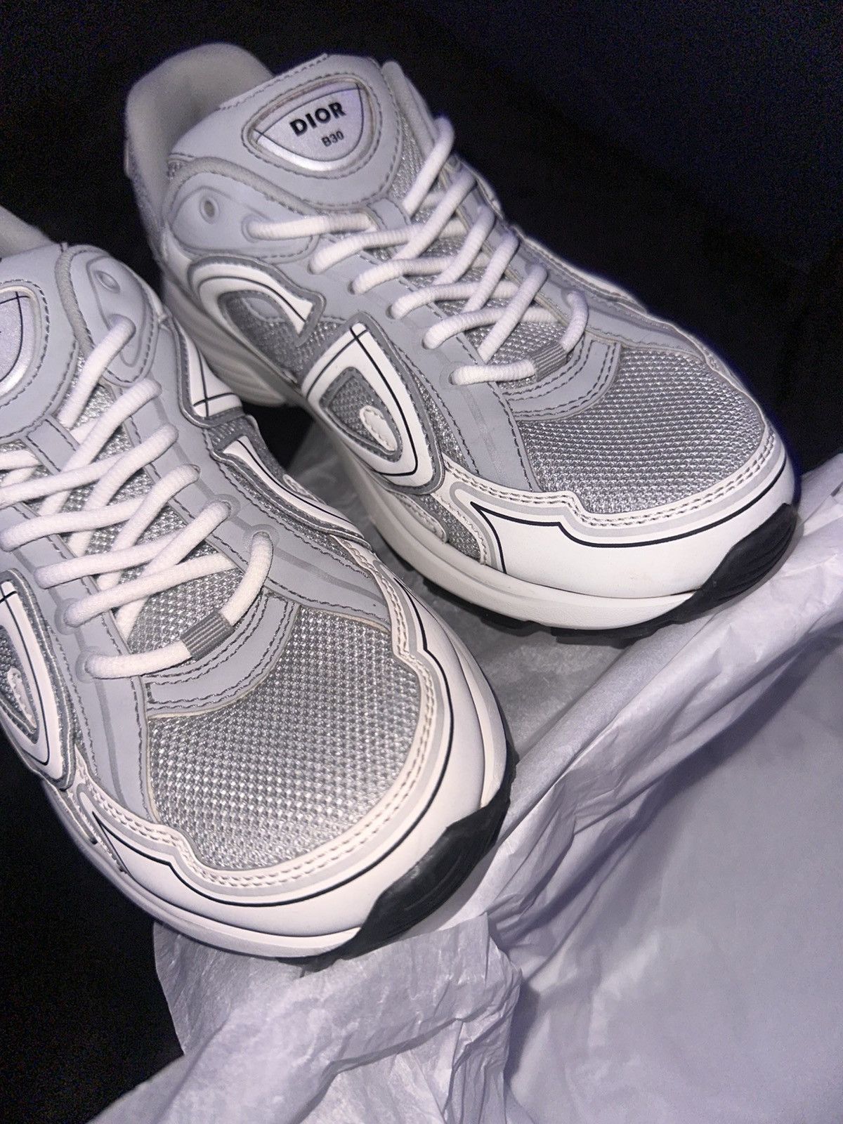 Dior Christian Dior B30 “Gray/White” Size US 8 / EU 41 - 10 Thumbnail