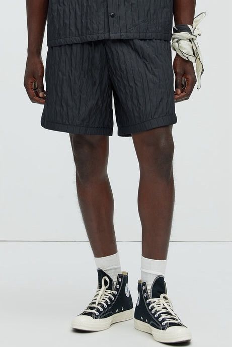 Fashion Nova Fashion Nova Quilted Crinkled Pull On Shorts Size US 28 / EU 44 - 4 Thumbnail