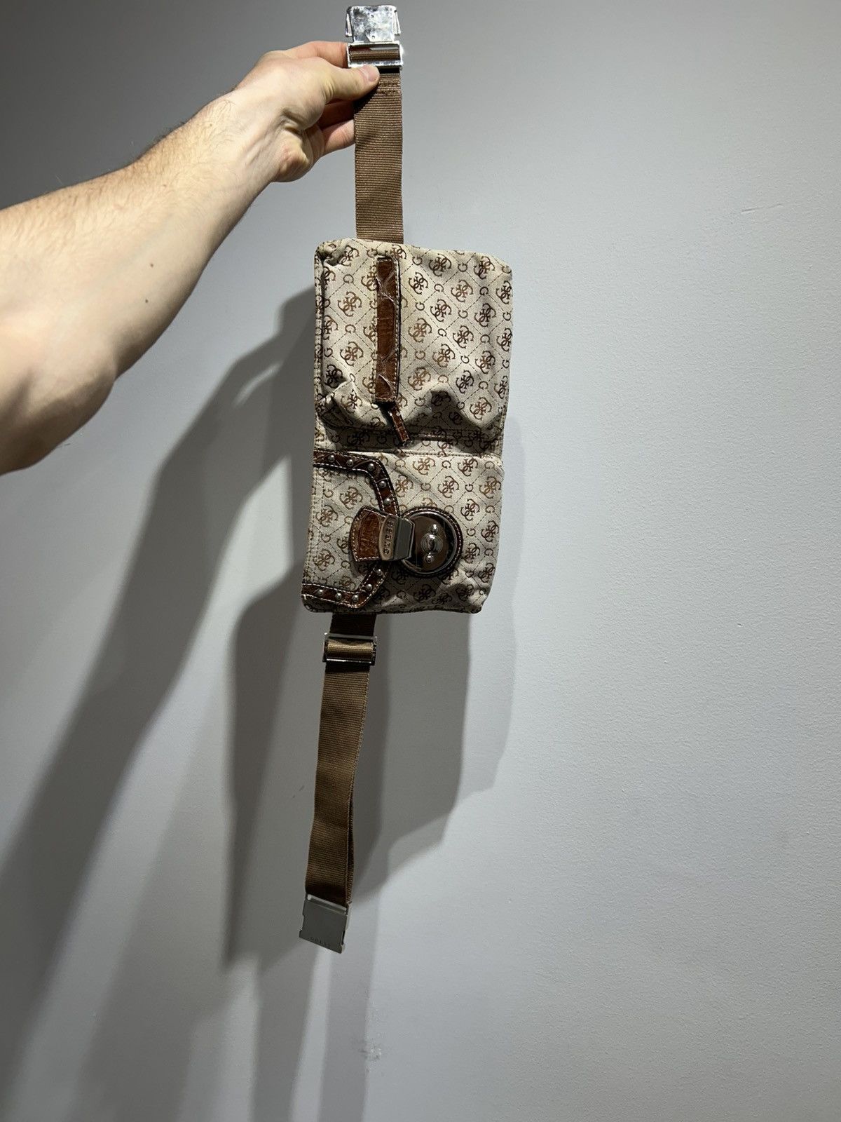 Guess Y2K Vintage Crocodile Monogram Logo Bag Size ONE SIZE - 3 Thumbnail