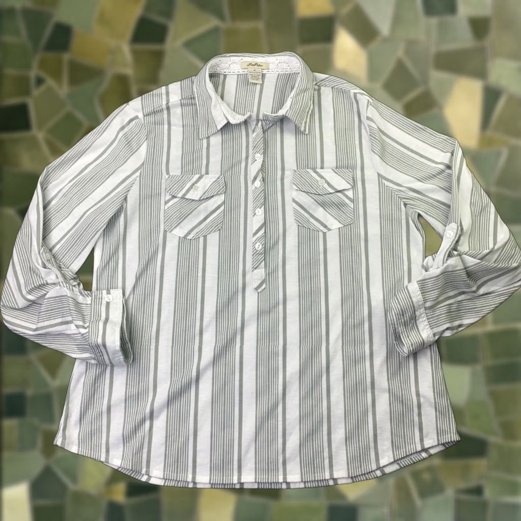 Vintage Love Potion Shirt Women's Tunic XL Gray Striped Long Sleeve Polo Pocket Button Collared Classic/Fitted Sleeve Size XL / US 12-14 / IT 48-50 - 1 Thumbnail