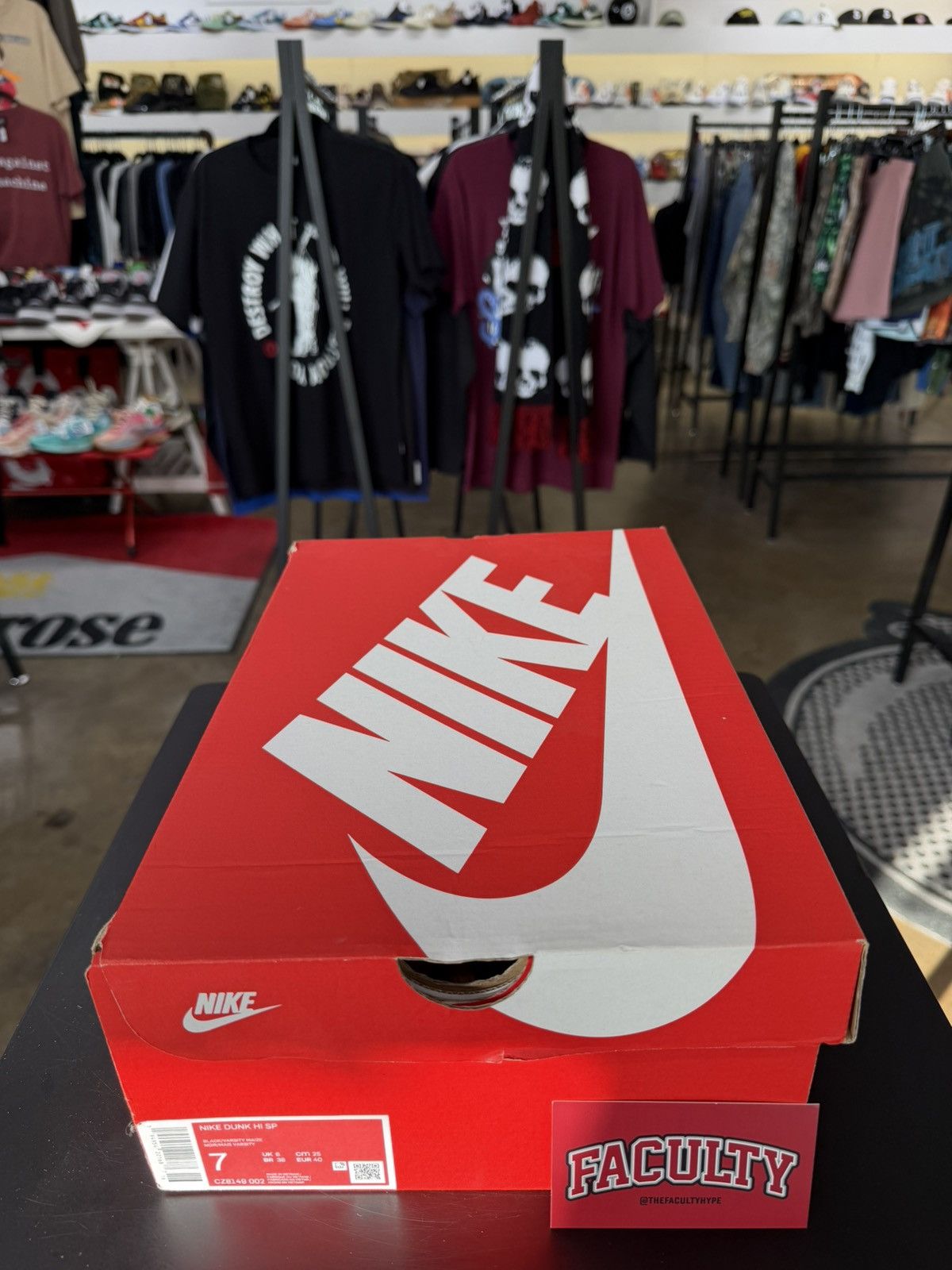 Nike Nike Dunk High Iowa Size 7 (2020) Size US 7 / EU 40 - 13 Thumbnail
