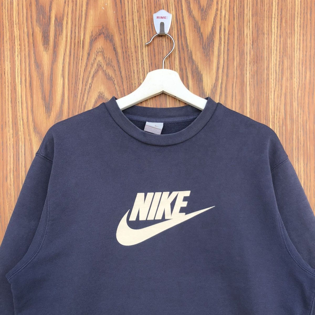 Nike Vintage Nike Gray Tags Crewneck Pullover Sweatshirt Size US L / EU 52-54 / 3 - 3 Thumbnail