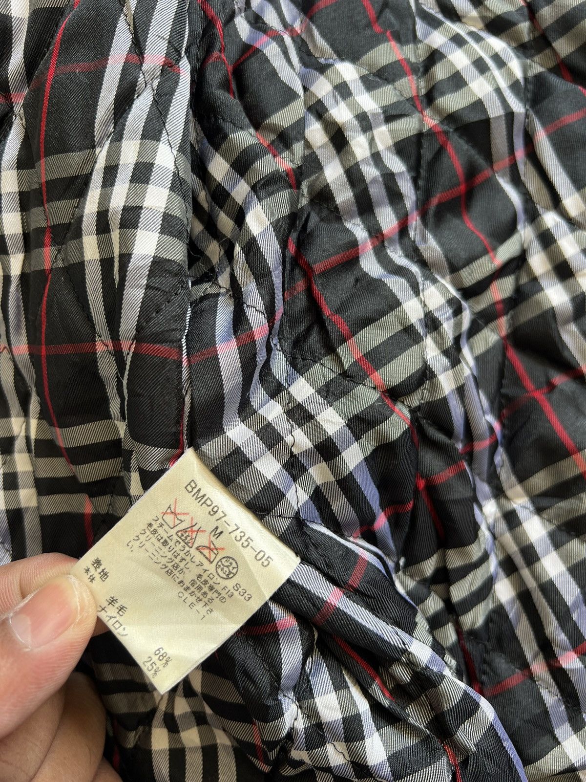 Burberry Vtg Burberry Black Label Multipocket Novacheck Hoodie Jacket Size US L / EU 52-54 / 3 - 18 Thumbnail