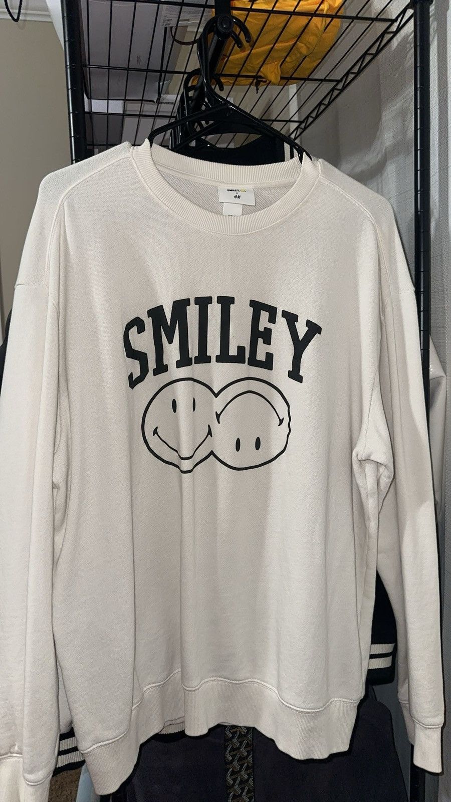 H&M Smiley sweatshirt Size US M / EU 48-50 / 2 - 1 Thumbnail