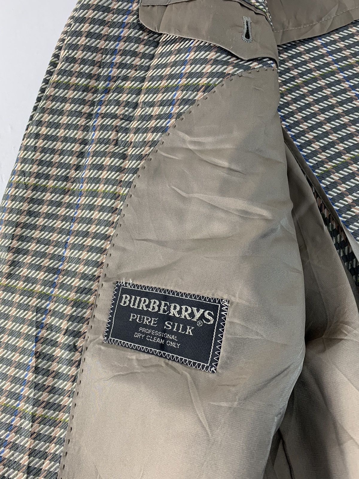 Burberry 90s Burberrys Prestige Collection Pure Silk Checked Coat Size US M / EU 48-50 / 2 - 4 Thumbnail