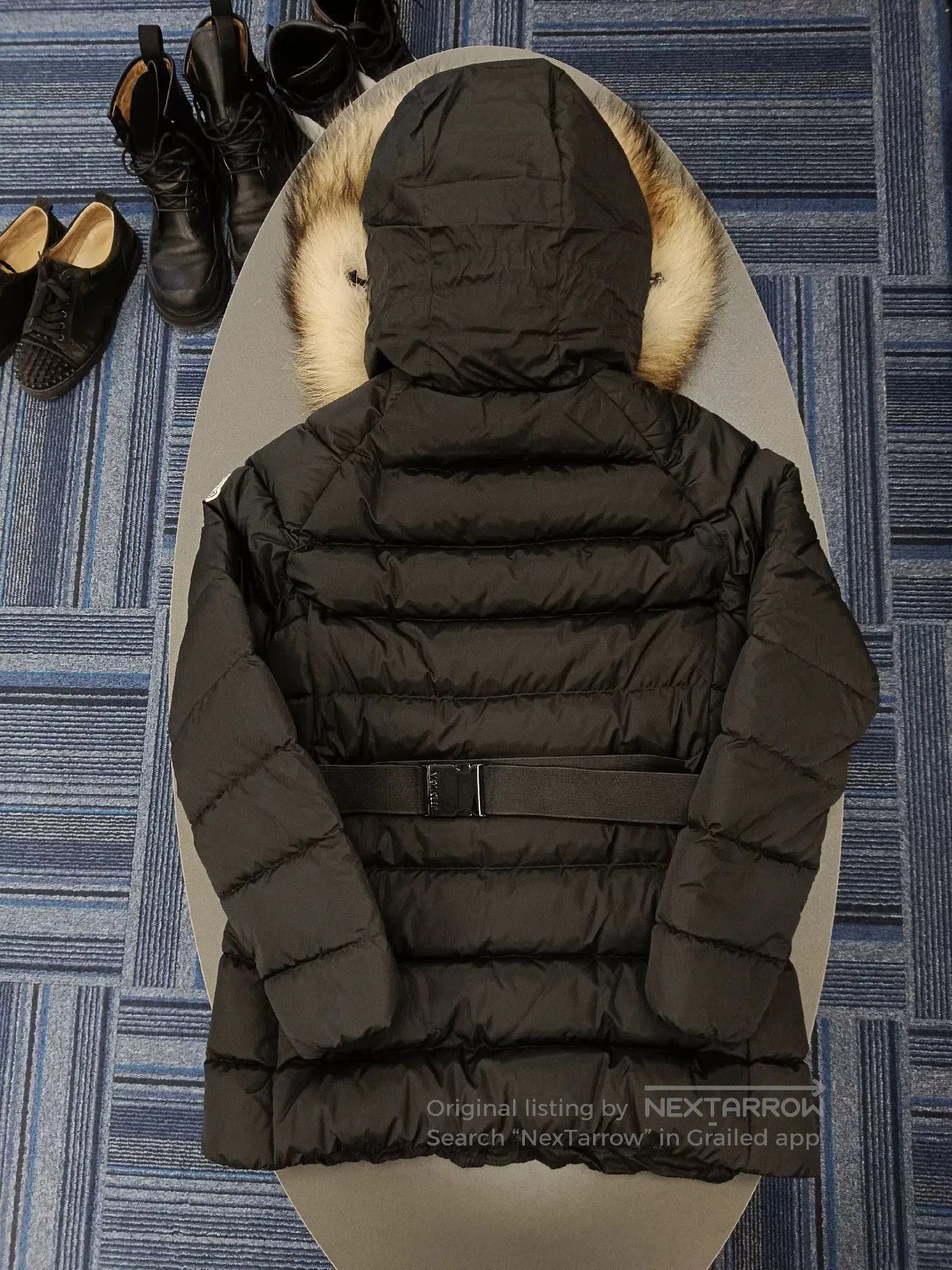 Moncler moncler classic logo down jacket with fur collar. Size XS / US 0-2 / IT 36-38 - 2 Thumbnail