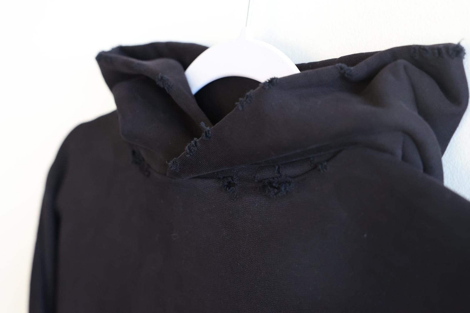Balenciaga Balenciaga CD Valentine Hoodie Size US M / EU 48-50 / 2 - 3 Thumbnail