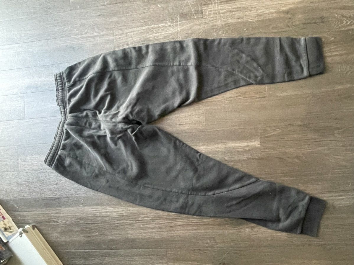 Adidas Adidas Sweatpants Size US 30 / EU 46 - 2 Thumbnail