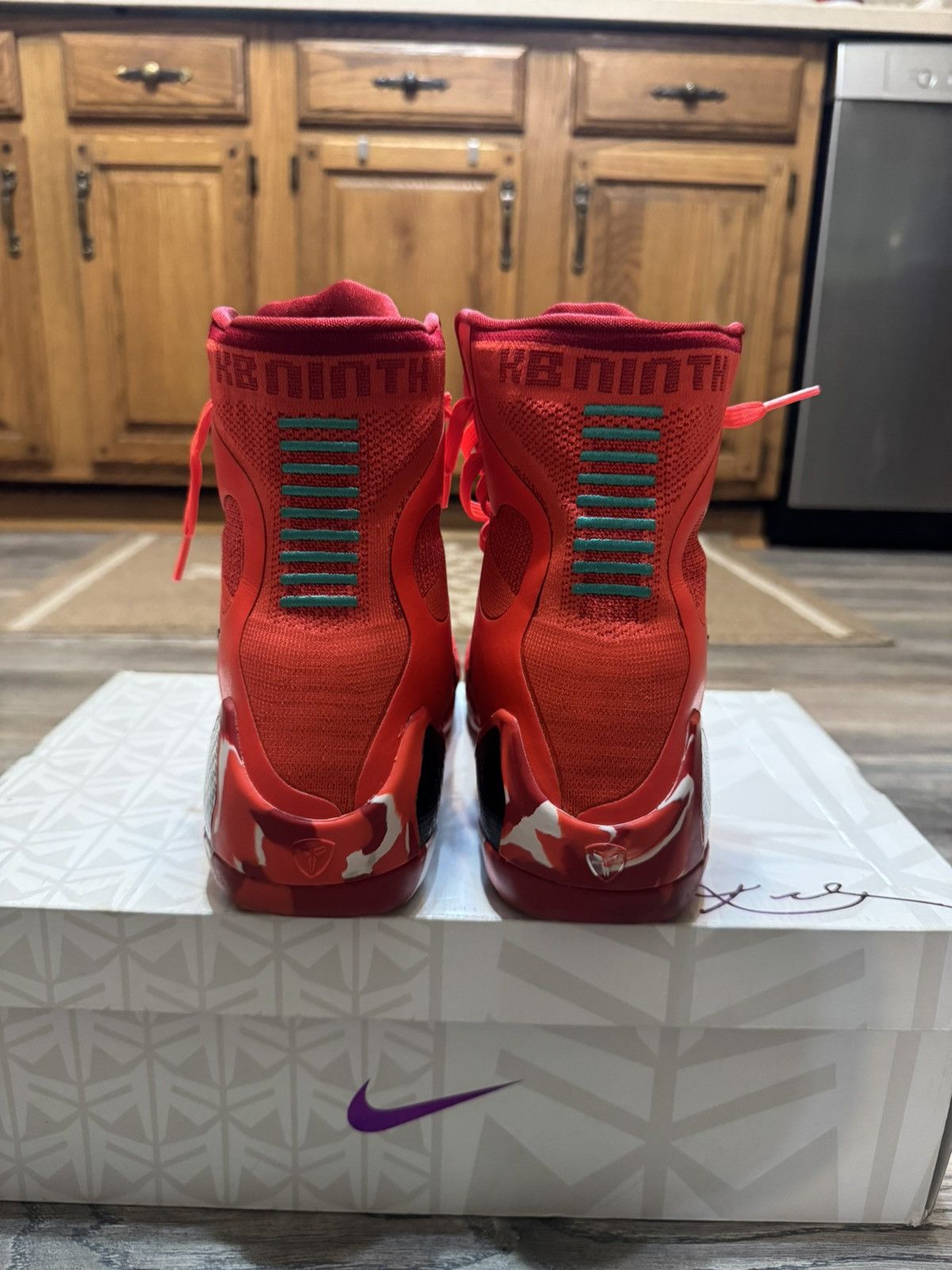 Nike Kobe 9 Christmas (2014) Size US 11 / EU 44 - 2 Thumbnail
