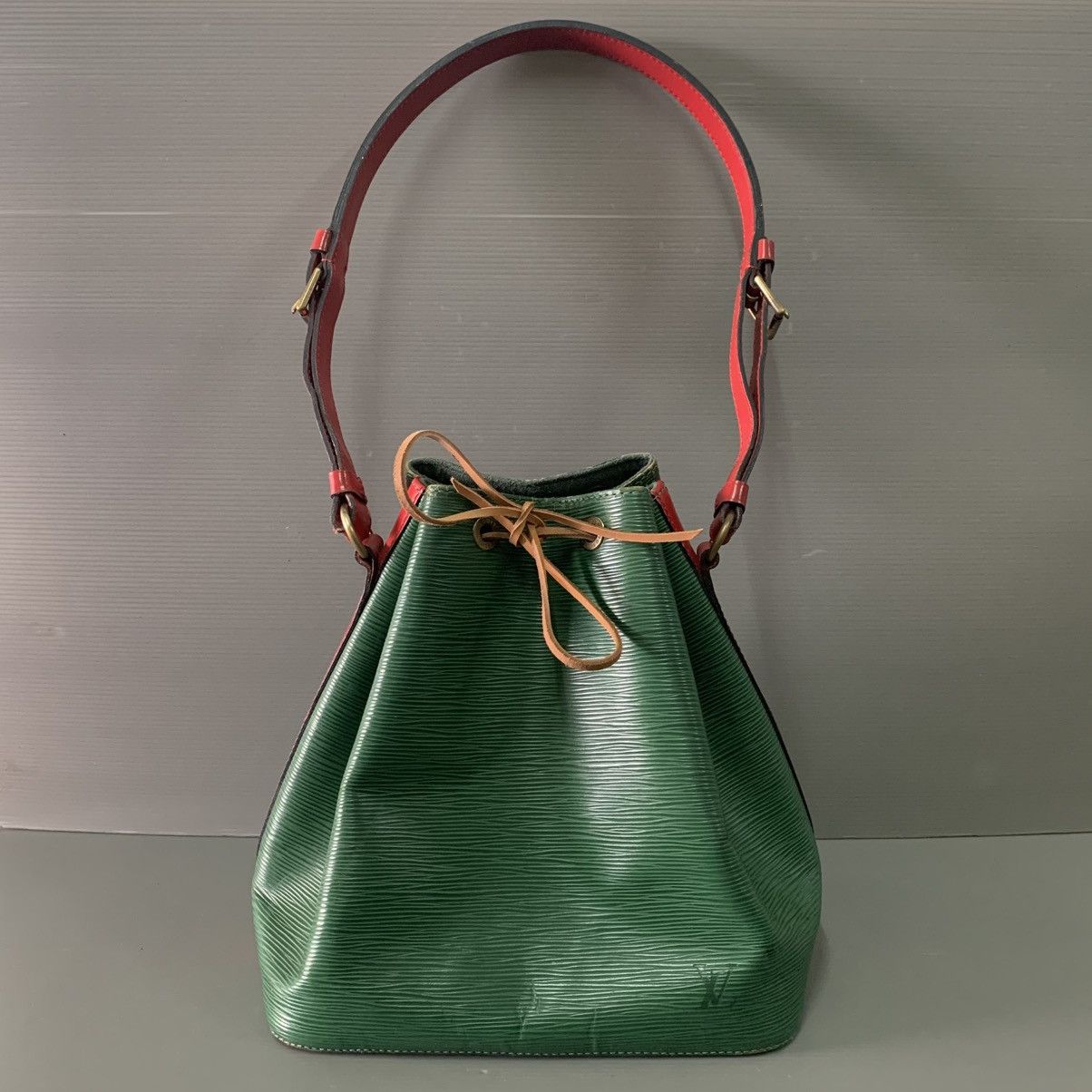 Louis Vuitton Authentic Louis Vuitton Epi Leather Petit Noe Size ONE SIZE - 1 Thumbnail