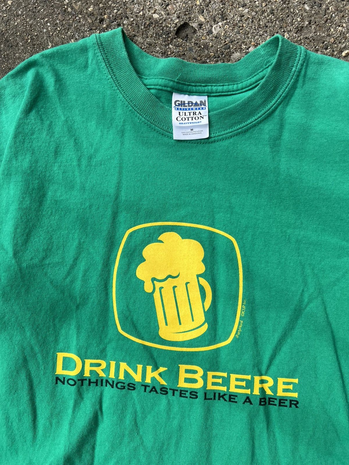Gildan × Other × Vintage Vintage Y2K Drink Beer John Deere Tee T Shirt size M 2000s Size US M / EU 48-50 / 2 - 2 Thumbnail