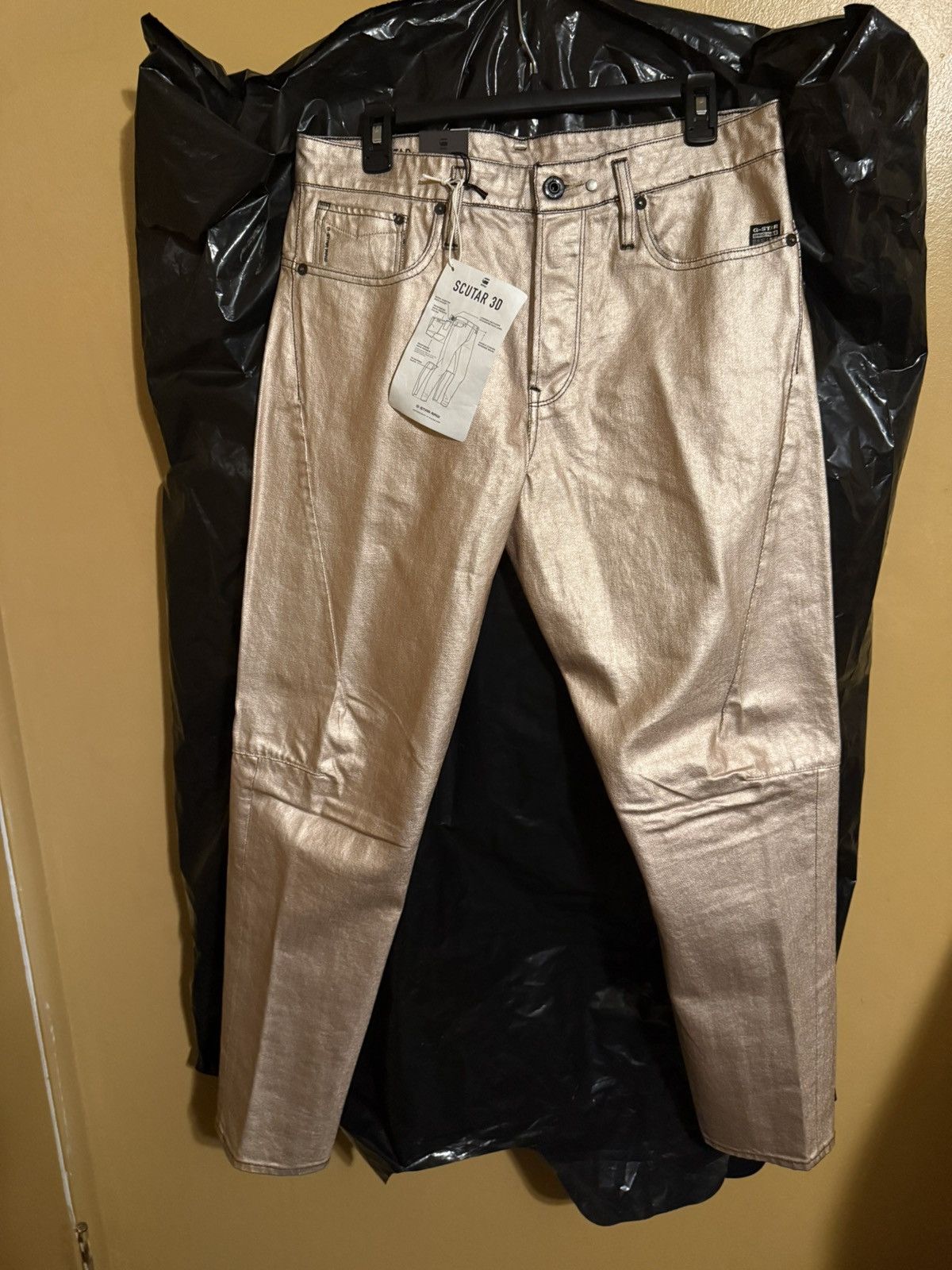 G-Star G-Star Metallic Gold Jeans Scutar 3D 30/32 baggy fit NWT Size US 30 / EU 46 - 1 Thumbnail