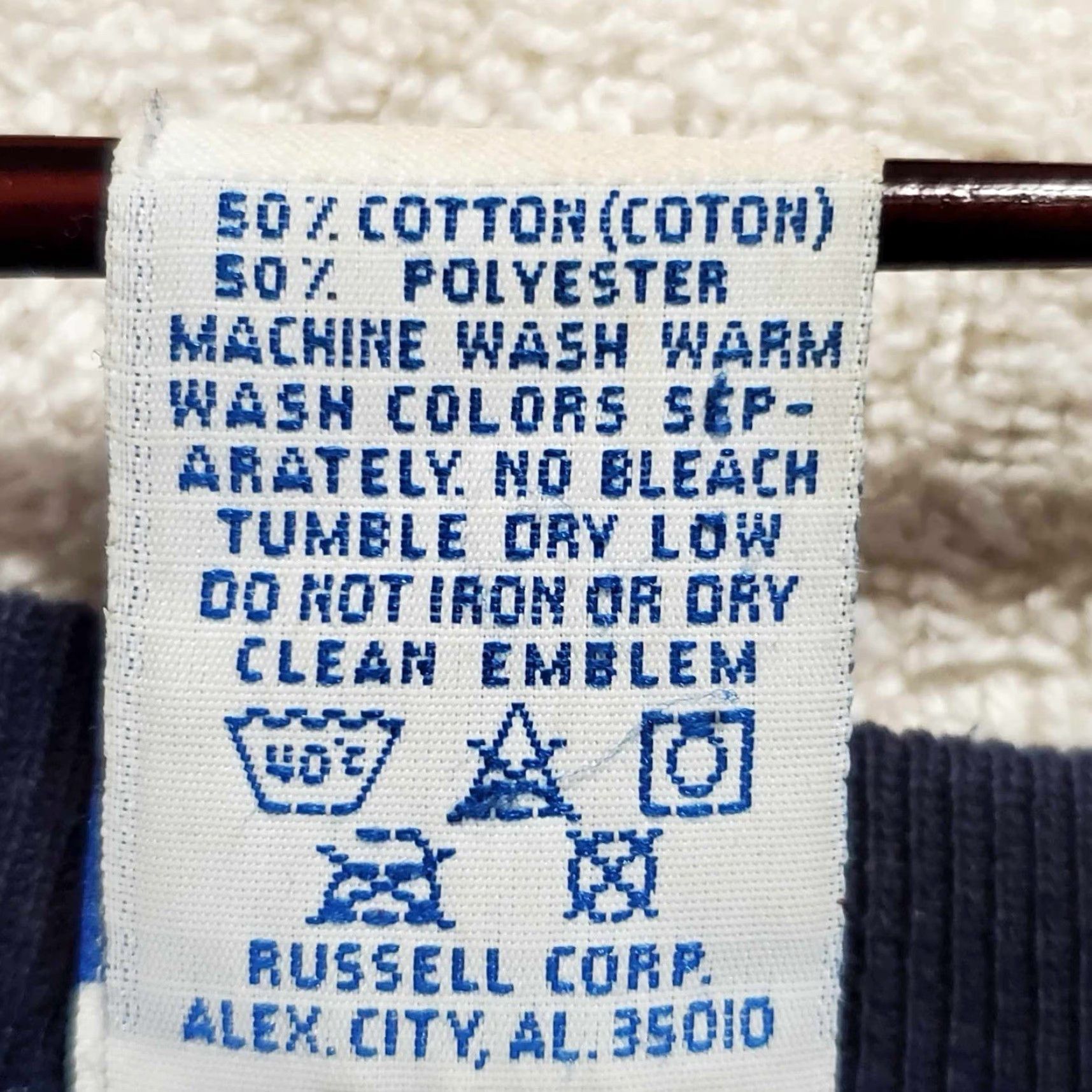 Vintage VINTAGE Russell Sweatshirt Mens Large L Made In USA Blue Pullover USA Theme Size US L / EU 52-54 / 3 - 7 Thumbnail