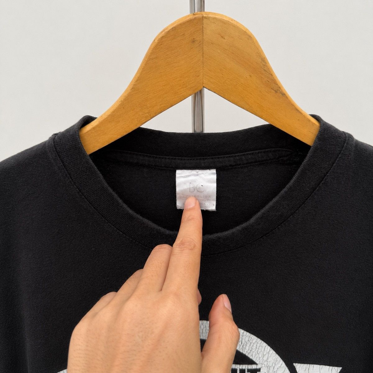 Vintage Vorsicht Ost Deutscher Waffenschmiede Suhl Skull Graphic Tee Size US L / EU 52-54 / 3 - 5 Thumbnail