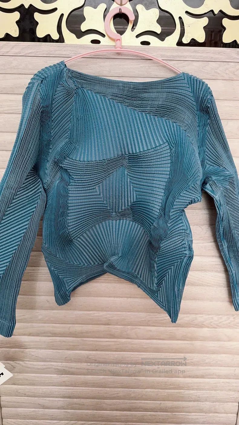 Issey Miyake Issey Miyake Bud Top Size S / US 4 / IT 40 - 1 Thumbnail