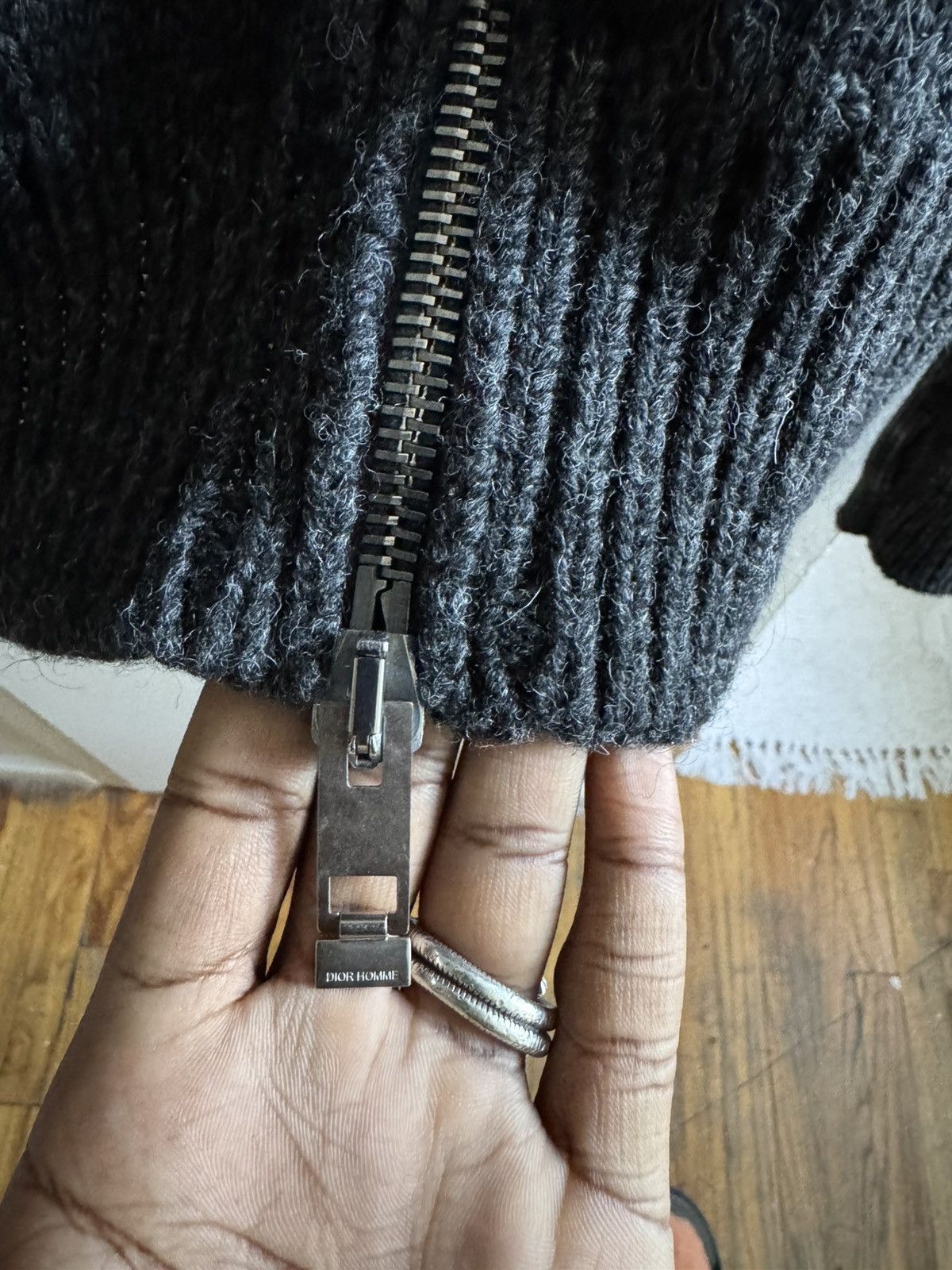Dior × Hedi Slimane Dior Homme AW 2004 “victim of the crime” knitwear Size US M / EU 48-50 / 2 - 4 Thumbnail