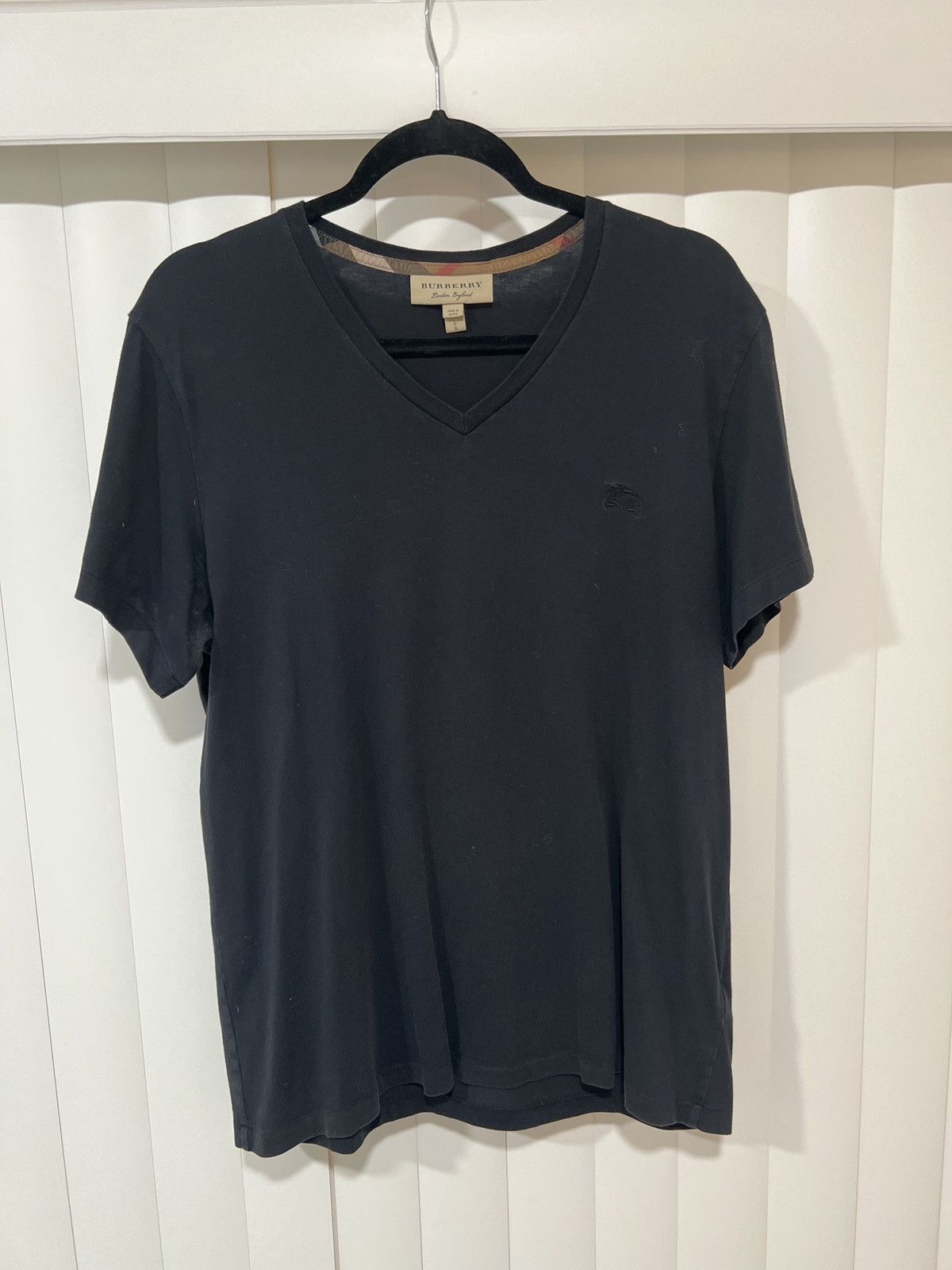Burberry Burberry Classic V-Neck Size US L / EU 52-54 / 3 - 1 Thumbnail