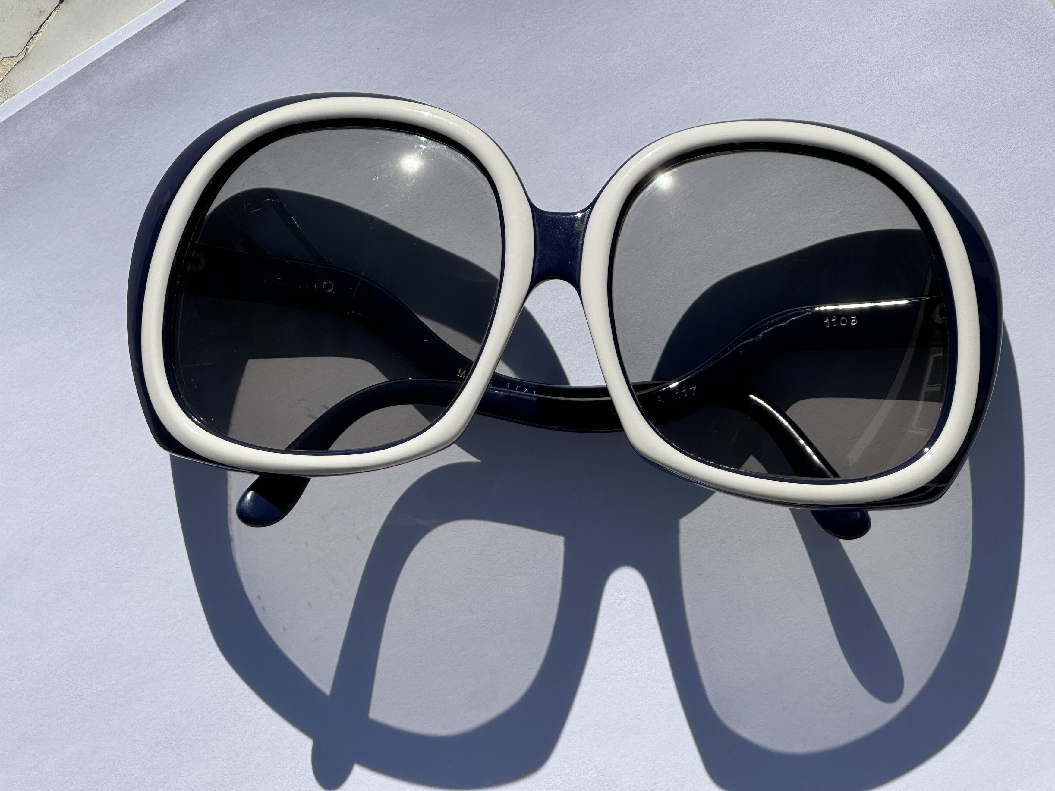 Vintage Vintage Oversized Sunglasses Size ONE SIZE - 1 Thumbnail
