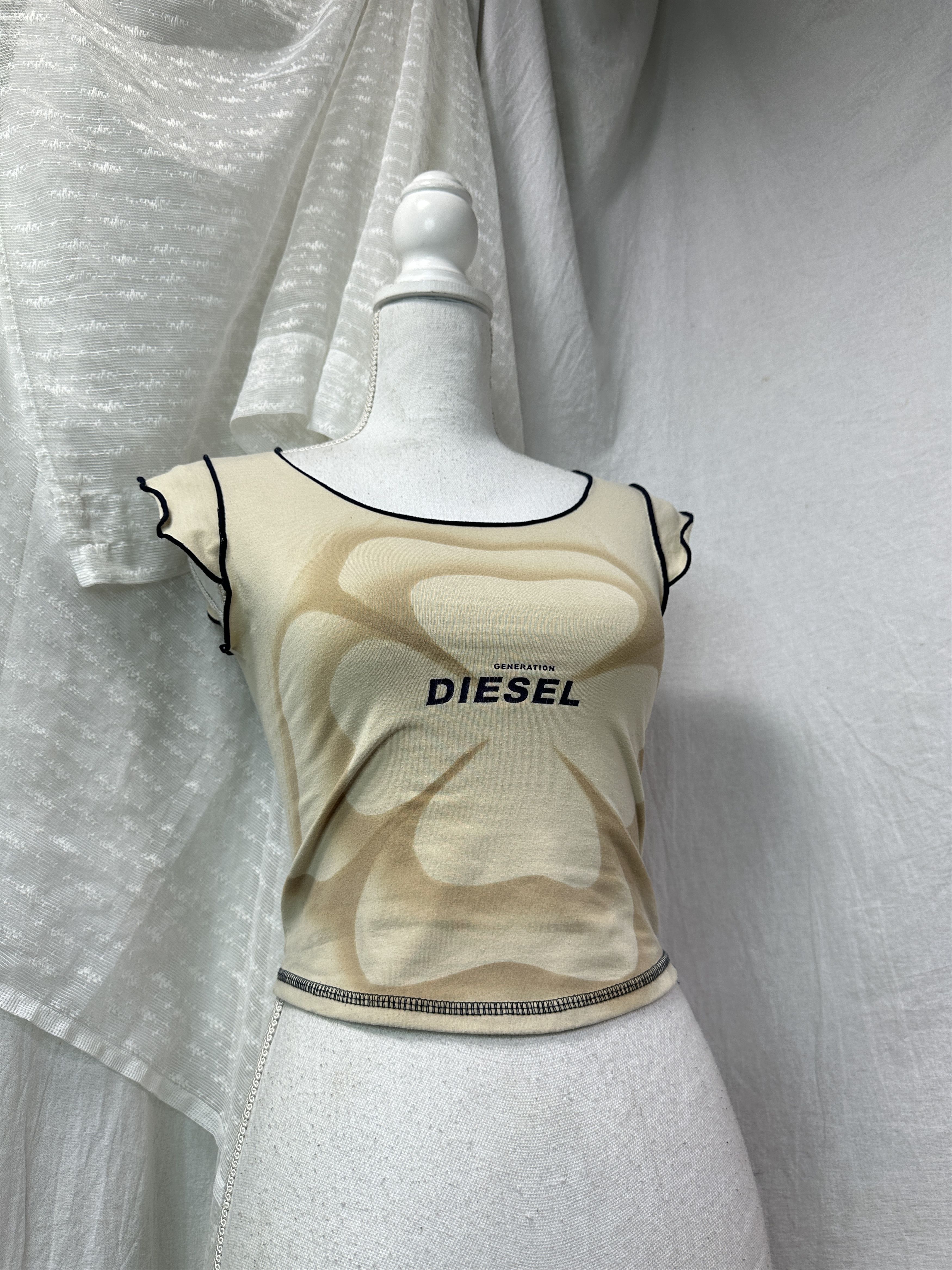 Diesel Vintage Avant Garde Streetwear Diesel Crop Top Y2K Size XL / US 12-14 / IT 48-50 - 1 Thumbnail