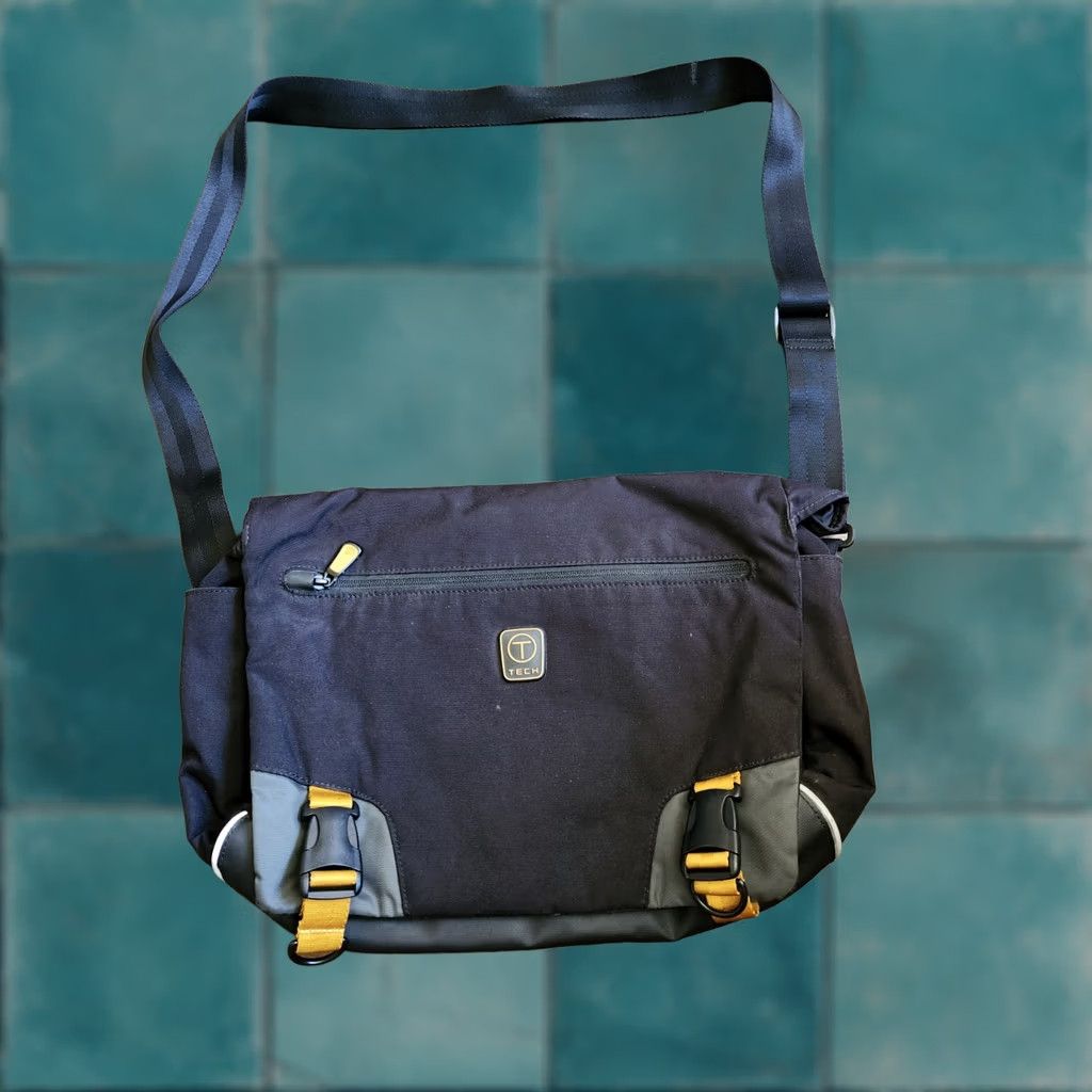 Tumi Tumi T-Tech Spell Out Crossbody Messenger Bag Briefcase Travel Bag Medium Black Mens Size ONE SIZE - 1 Thumbnail