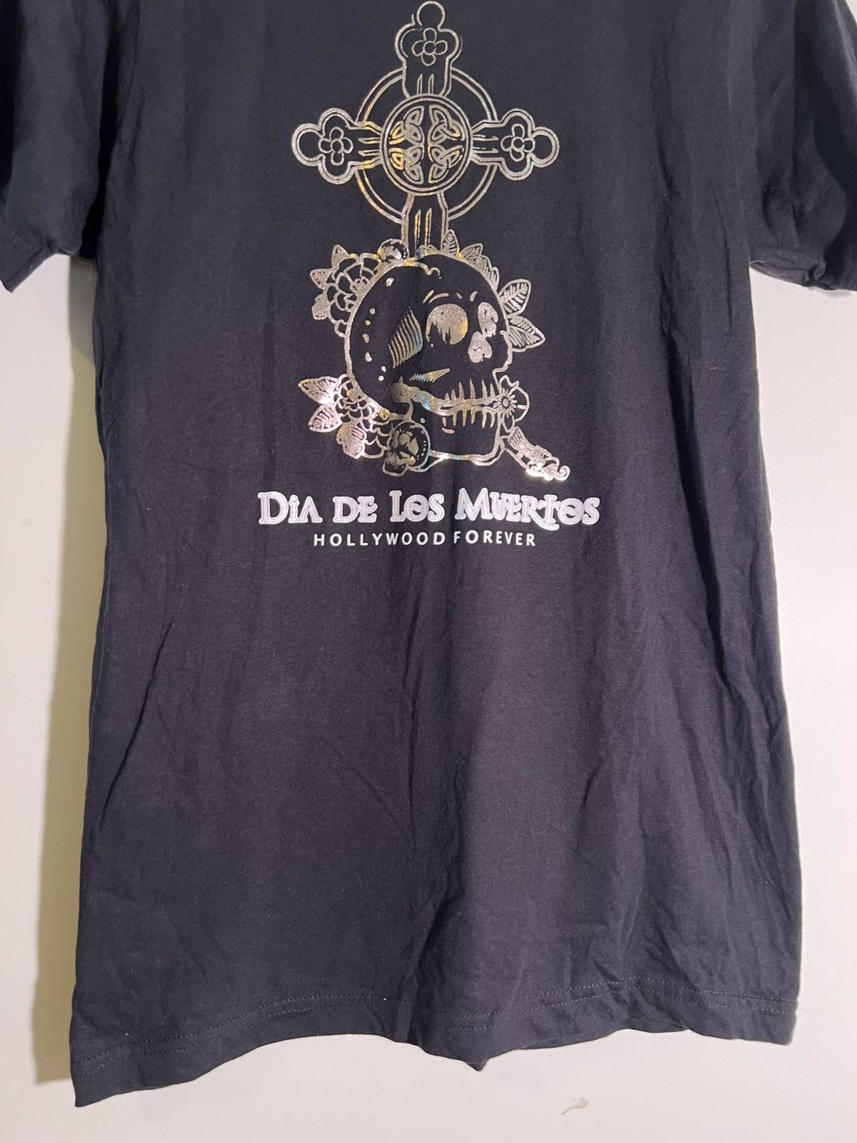 Vintage Y2K 2000’s VTG Vintage Hollywood Forever Cemetery Goth Shirt Size US S / EU 44-46 / 1 - 4 Thumbnail