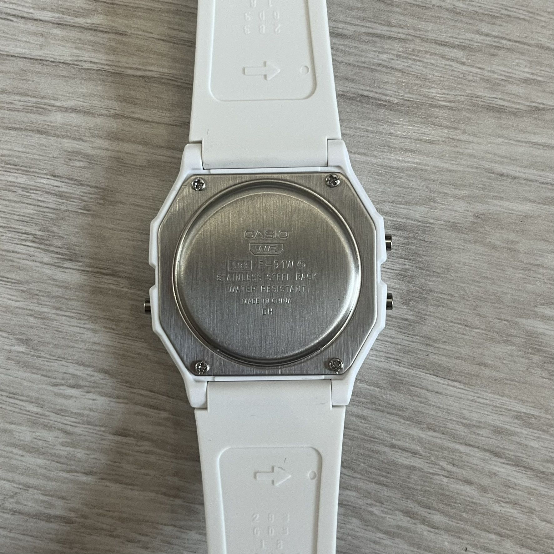 Casio Casio F-91W "Canada" White Digital Watch Size ONE SIZE - 5 Thumbnail