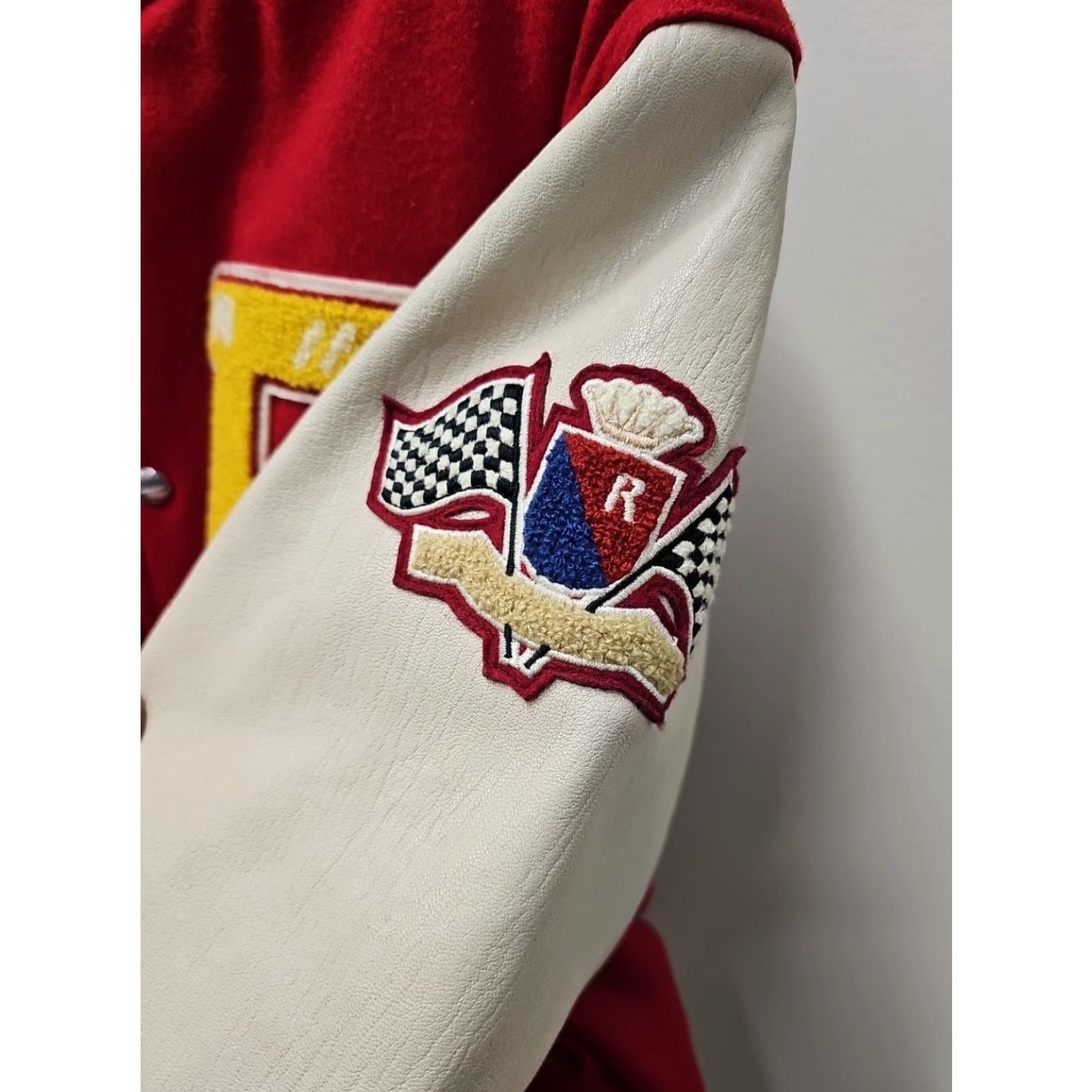 Rhude RHUDE BULL MARKET Wool Blend VARSITY JACKET - RED Size Large Mens Jacket Red Varsity Wool Blend Deadstock, New 23 Chest 26.5 Length Size US L / EU 52-54 / 3 - 5 Thumbnail