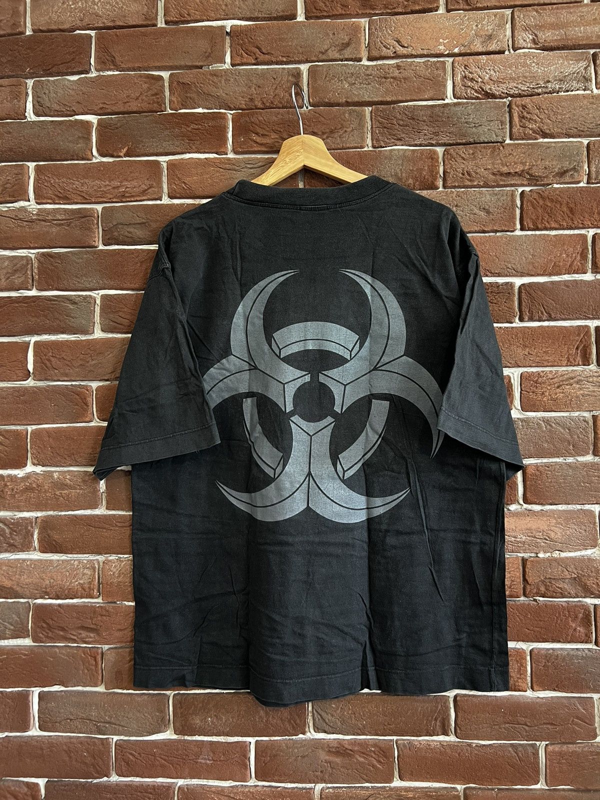 Band Tees 90s BIOHAZARD Suicidal Run XL blac Tour Vintage Hardcore Tee Size US XL / EU 56 / 4 - 2 Thumbnail
