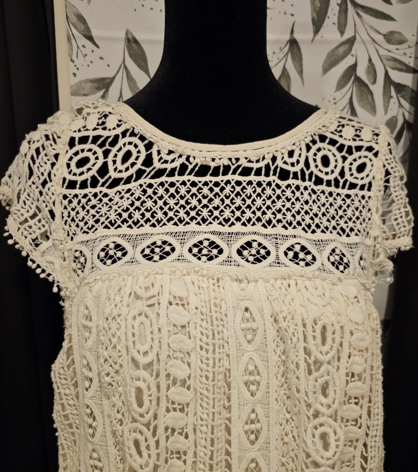 Marvel Comics Maeve Anthropologie Dress Cream Womens Size M Size M / US 6-8 / IT 42-44 - 1 Thumbnail