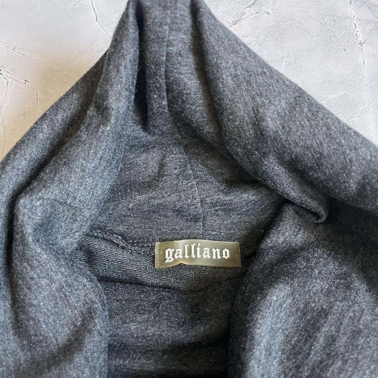Japanese Brand × John Galliano John Galliano Rare Vintage Stretchy Sweatshirt Size US M / EU 48-50 / 2 - 2 Thumbnail