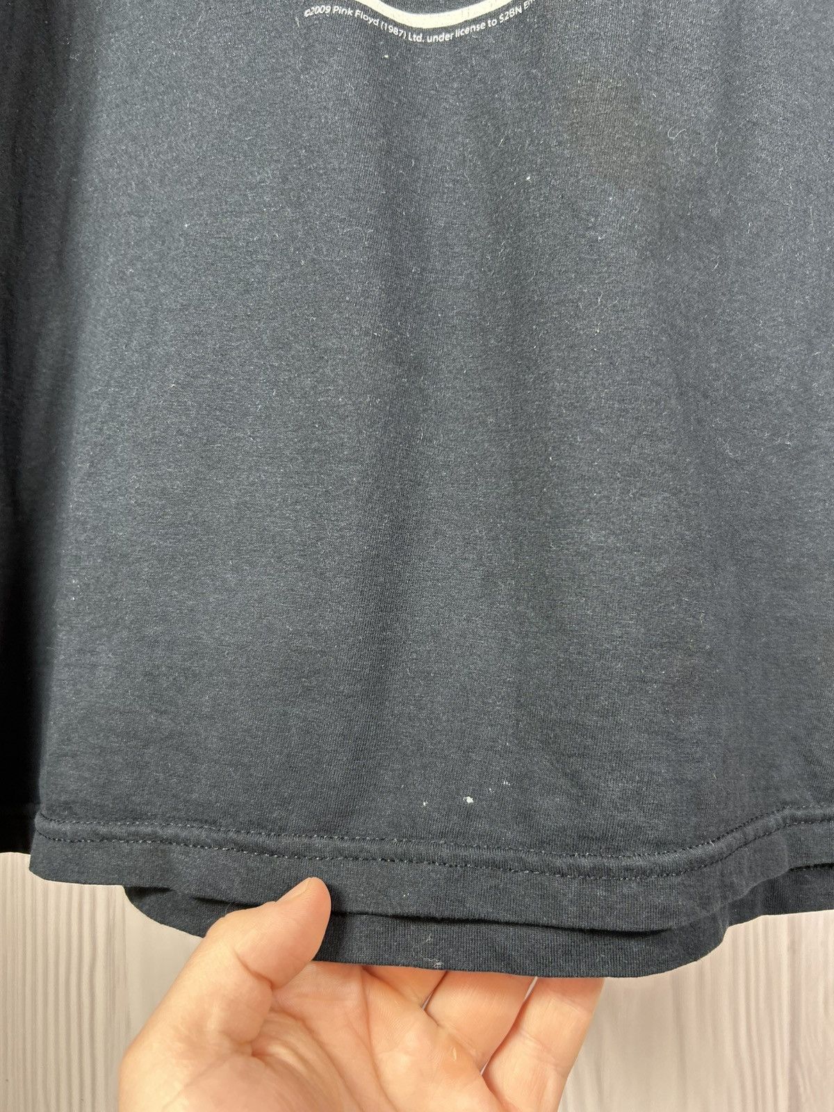 Pink Floyd Vintage Pink Floyd 2009 1987 Band T-Shirt Size L Size US L / EU 52-54 / 3 - 9 Thumbnail