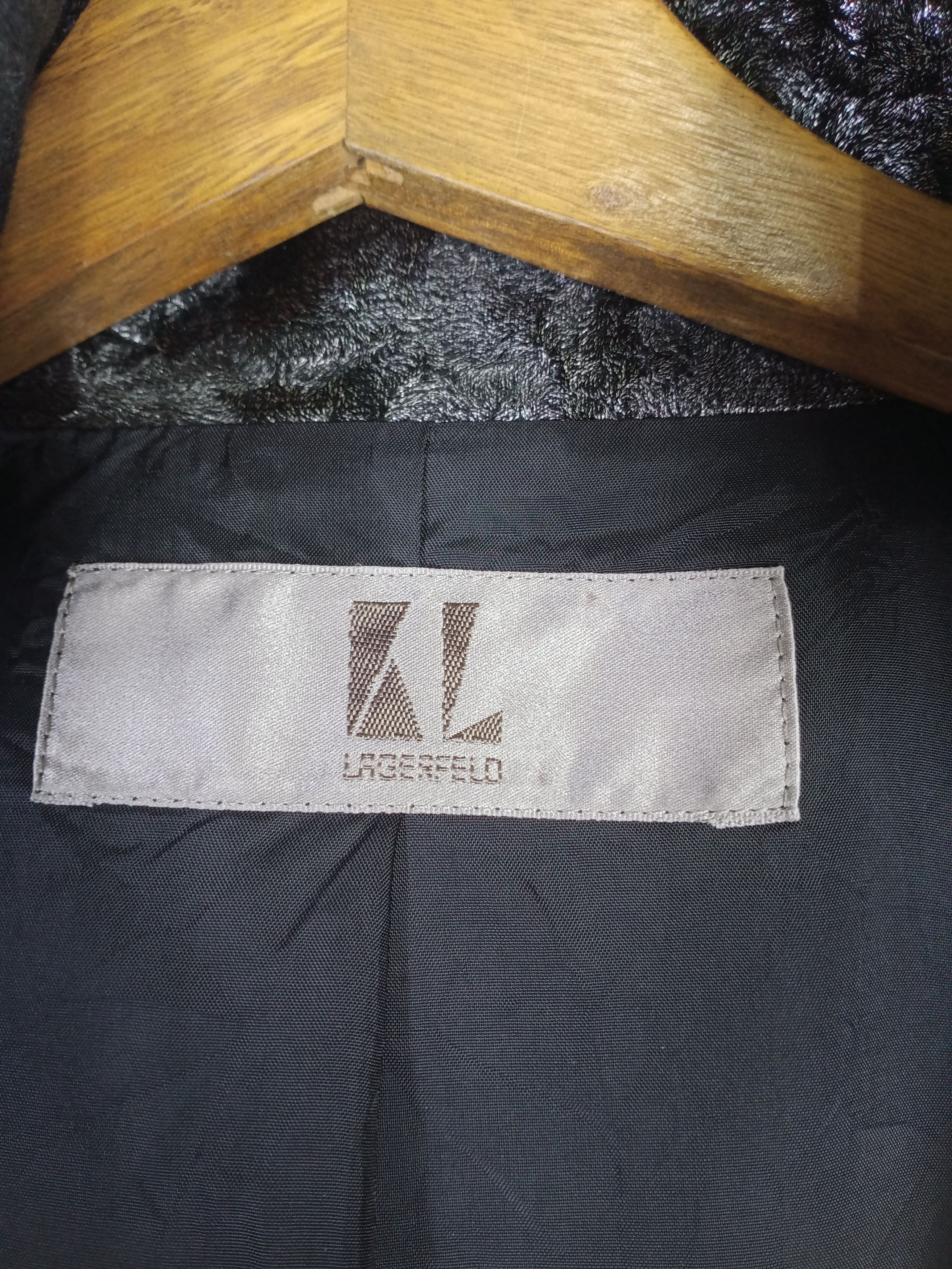 Karl Lagerfeld Rare Vintage Karl Lagerfeld Velvet Cropped Coat Jacket Size M / US 6-8 / IT 42-44 - 5 Thumbnail