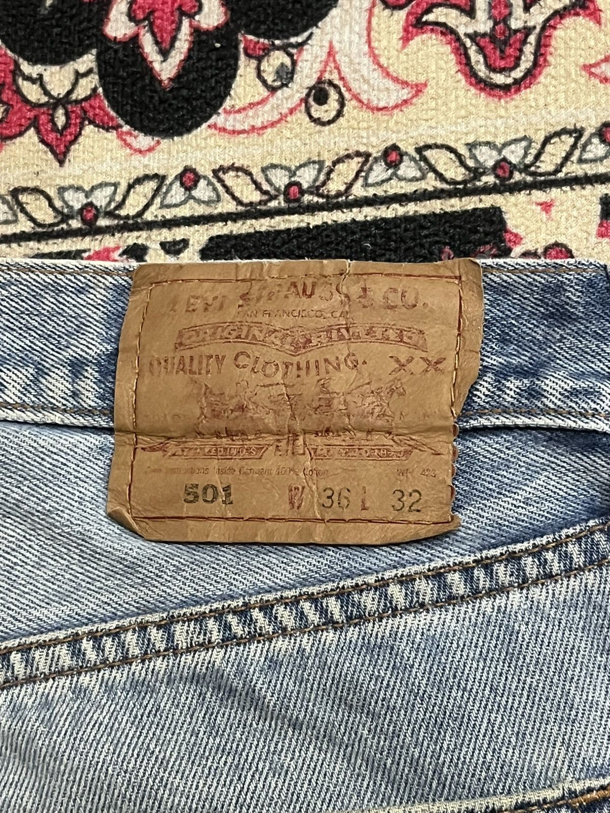 Levi's Vintage 90s Levi’s 501 Buttonfly Light Blue Washed Rip Jeans Size US 36 / EU 52 - 11 Thumbnail