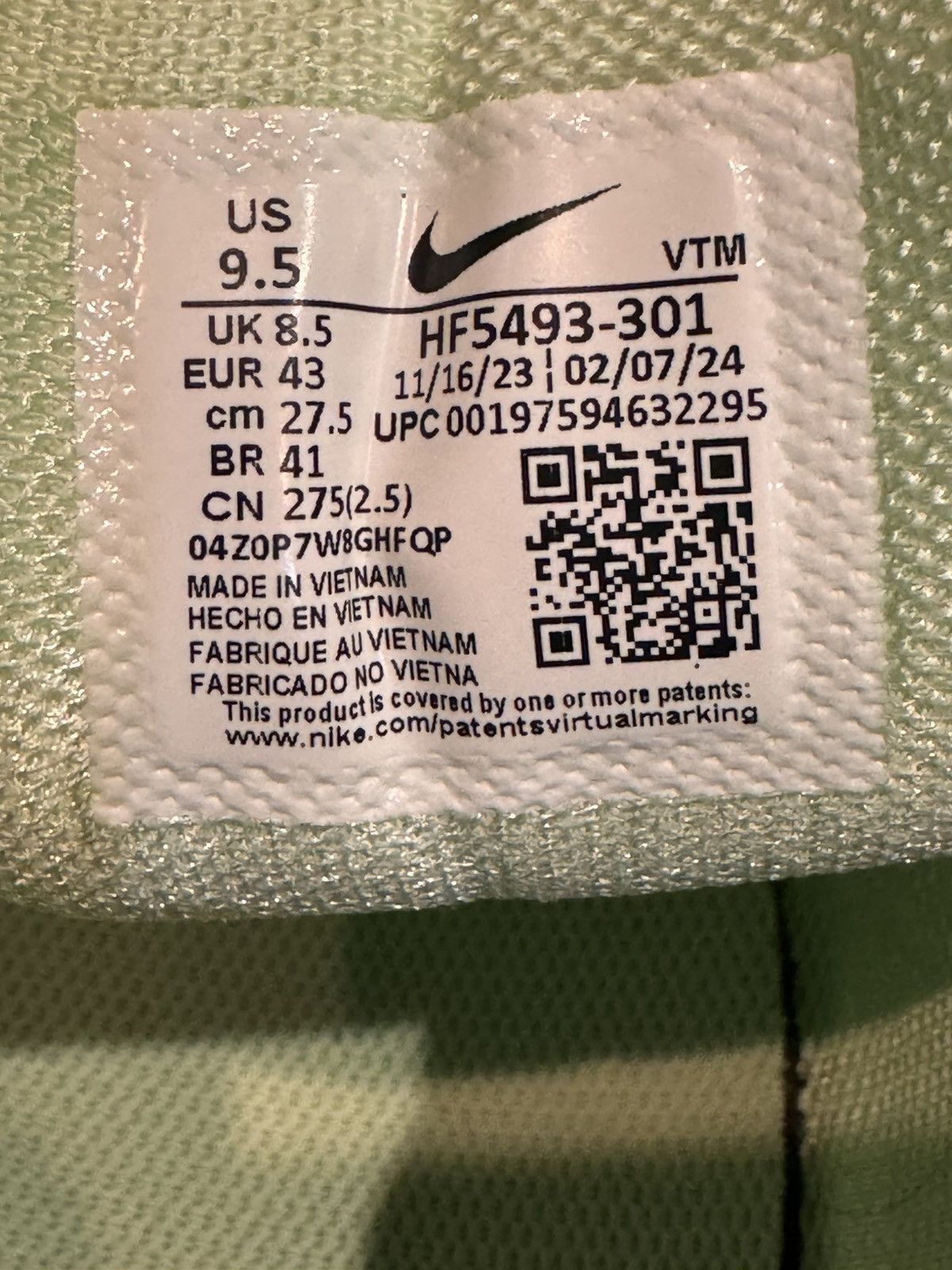 Nike Vomero 5 (mint green) Size US 9.5 / EU 42-43 - 9 Thumbnail