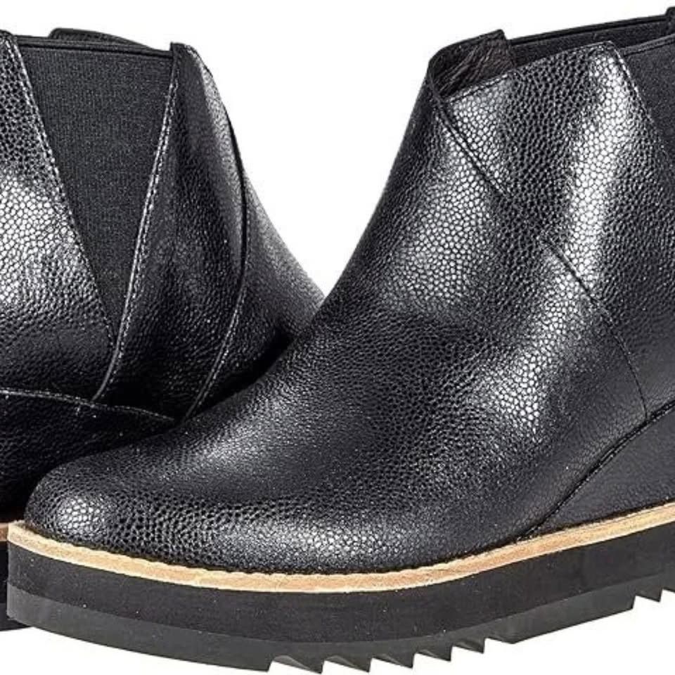 Eileen Fisher Eileen Fisher Caddy Black Embossed Size 5.5 (SAVE $104.00) Size US 5.5 / IT 35.5 - 1 Thumbnail