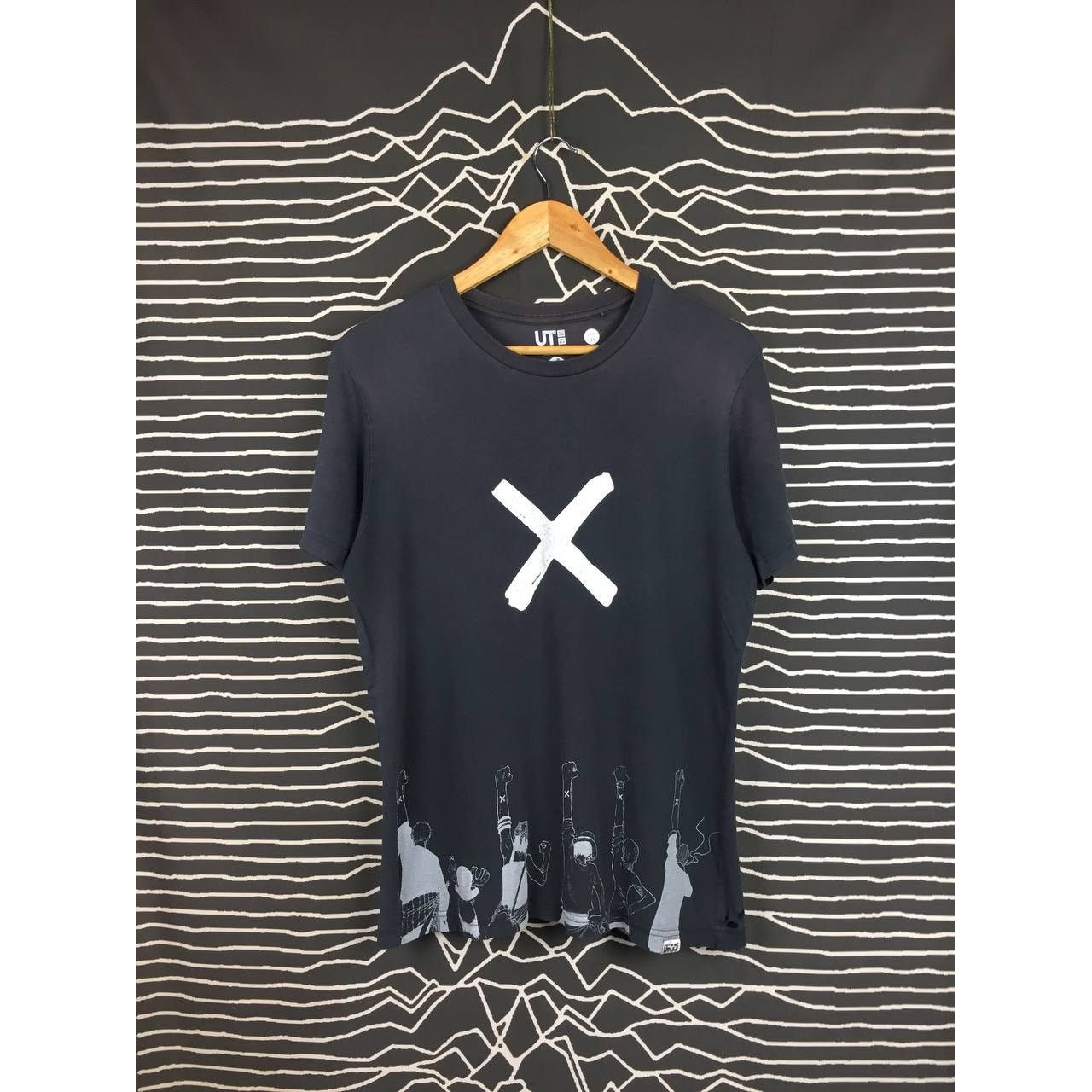 Anime × Japanese Brand × Uniqlo Distressed Uniqlo Shonen Jump 50th Anniversary One Piece Tee Size US M / EU 48-50 / 2 - 2 Thumbnail
