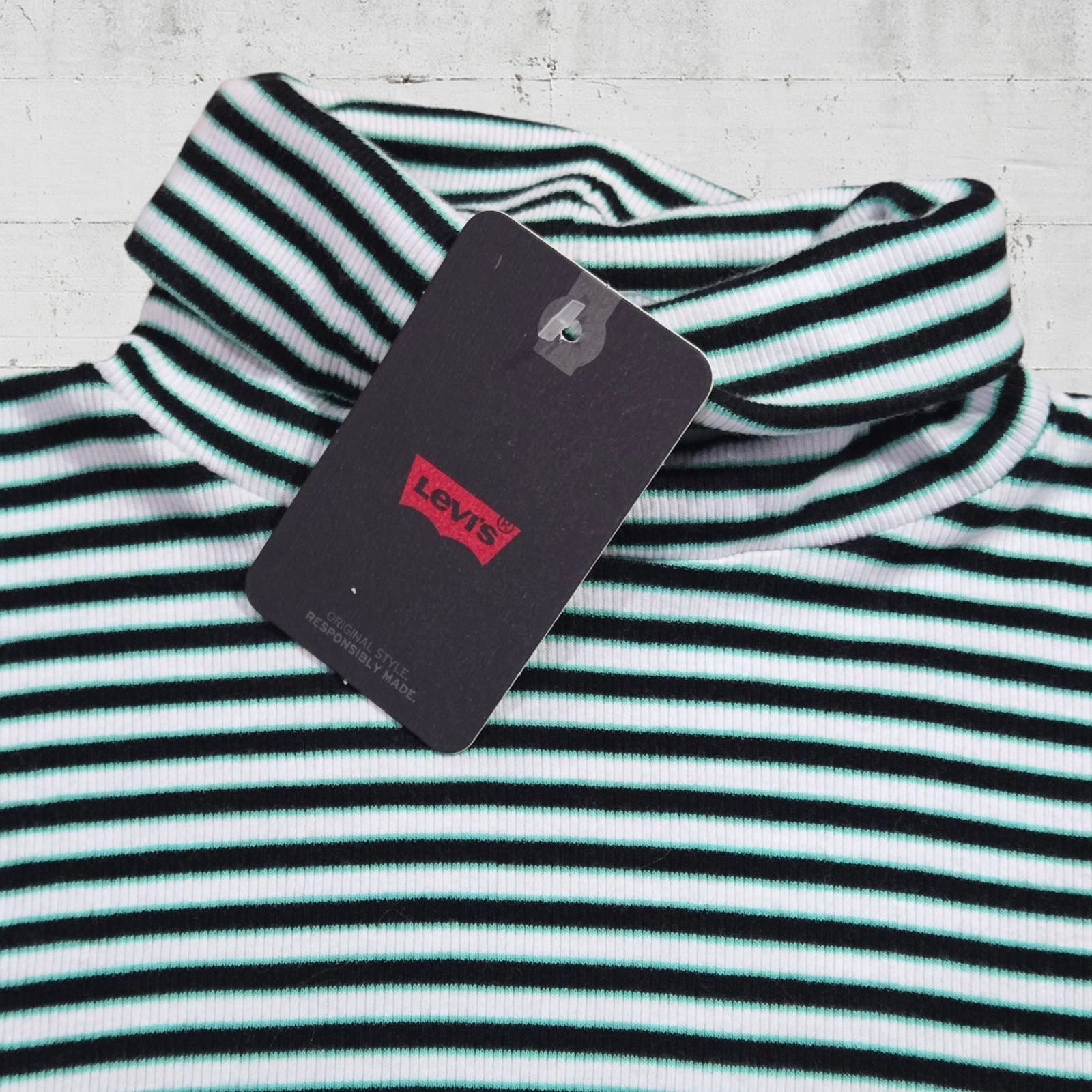 Levi's Levi's Striped Rib Knit Turtleneck Crop Top Small Y2K NWT Size S / US 4 / IT 40 - 2 Thumbnail