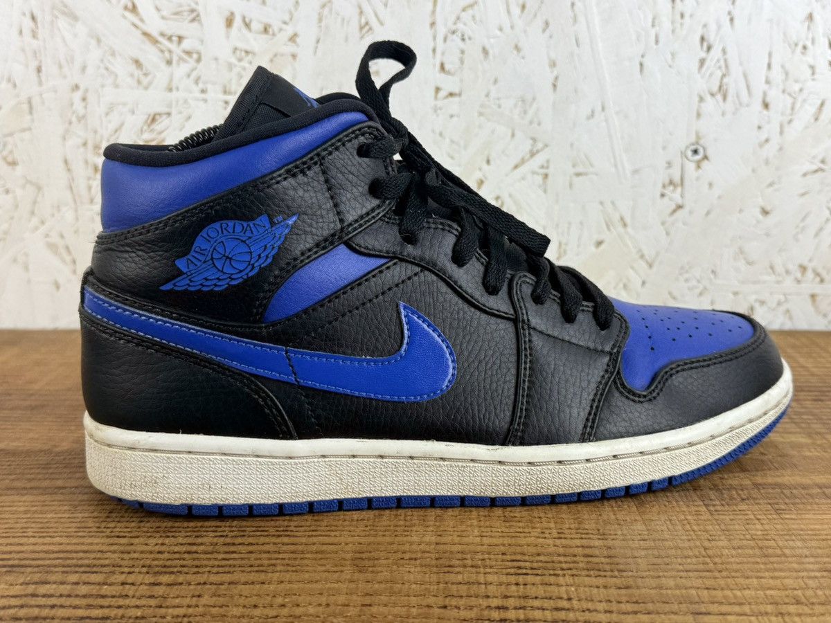 Jordan Brand Jordan 1 Mid Black Hyper Royal Blue Sneakers 554724-068 US8 Size US 8 / EU 41 - 8 Thumbnail