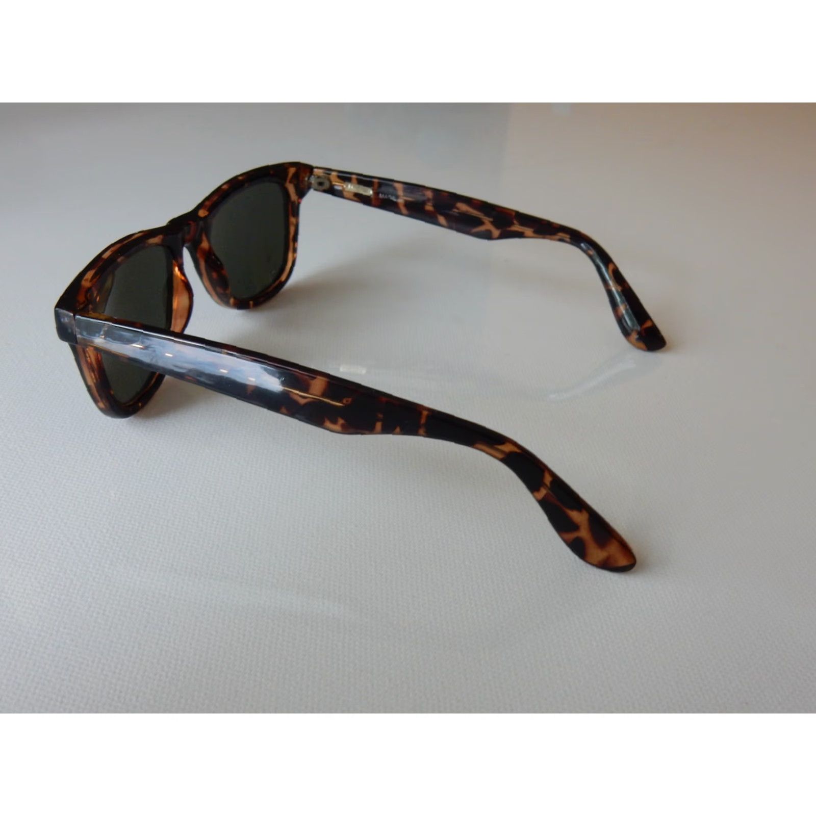 J.Crew J.CREW Sunglasses Unisex Adults Brown Frame Type Sunglasses Brand J.CREW Size ONE SIZE - 3 Thumbnail