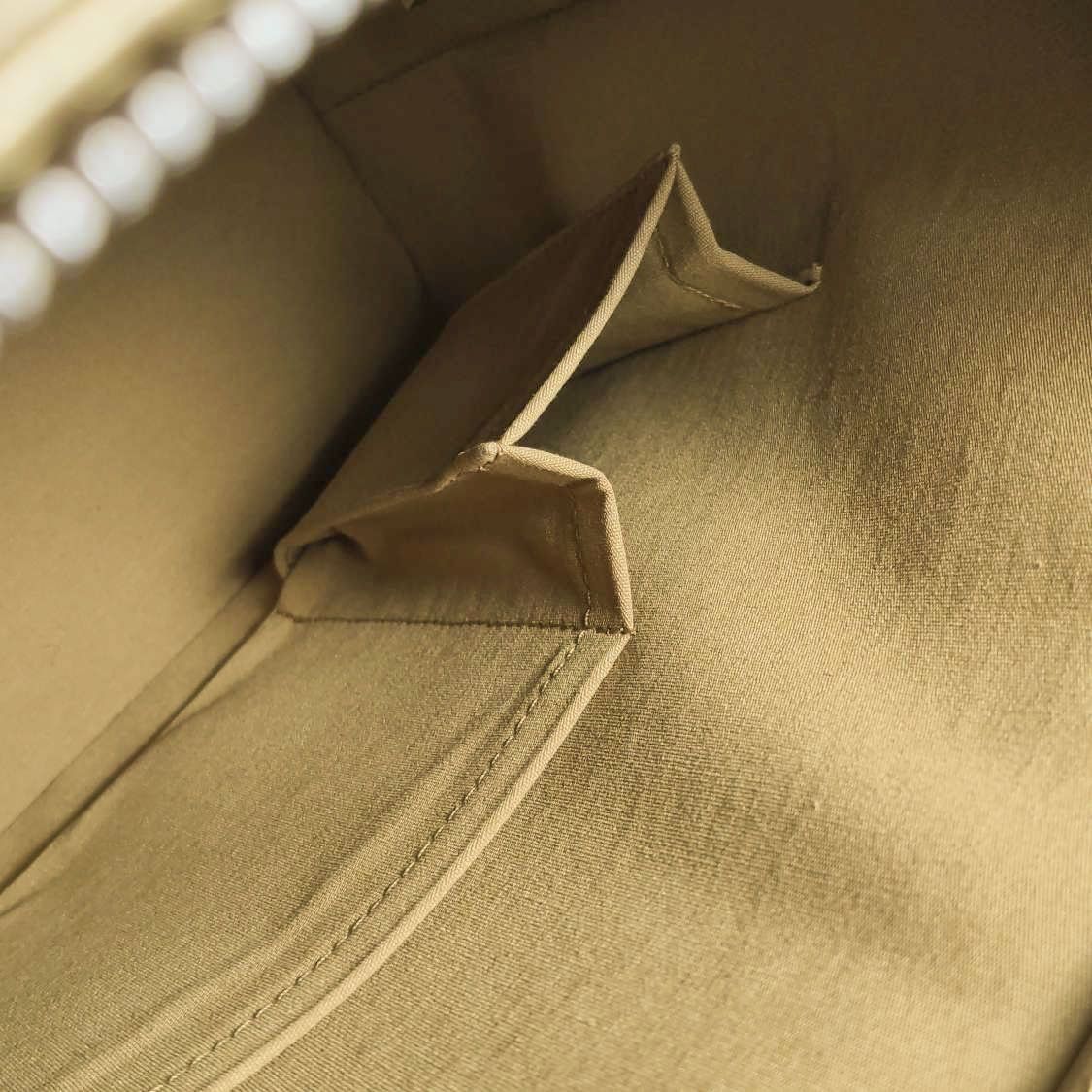 Louis Vuitton Louis Vuitton (LV) Stockton cowhide vegetable tanned leathe Size ONE SIZE - 3 Thumbnail