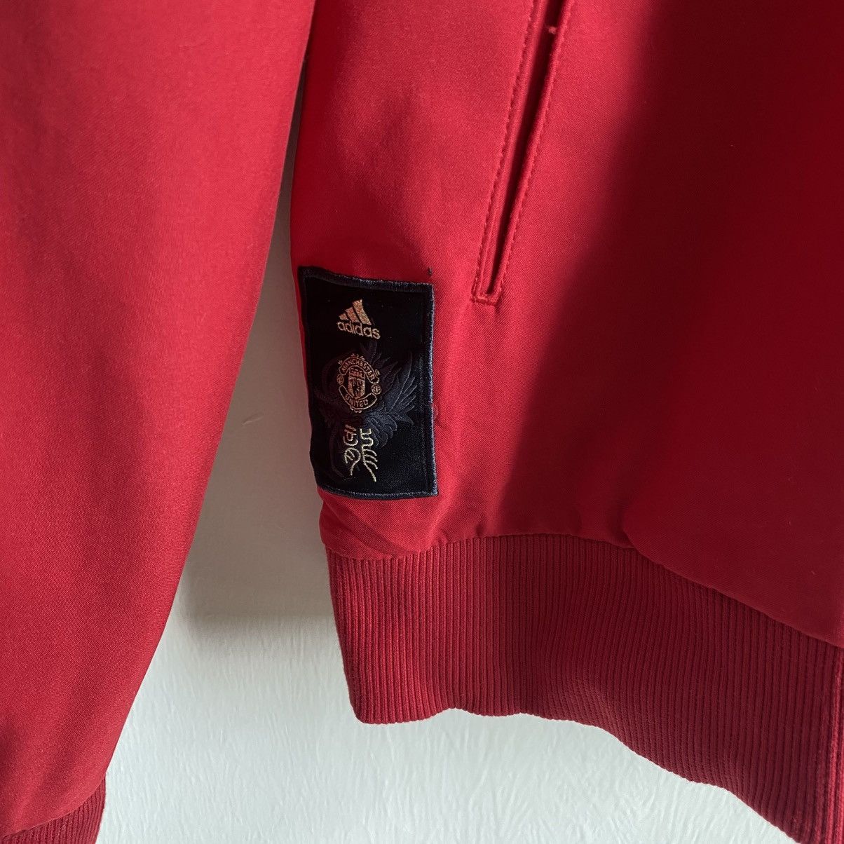 Adidas MANCHESTER UNITED CNY JACKET Size US XS / EU 42 / 0 - 5 Thumbnail