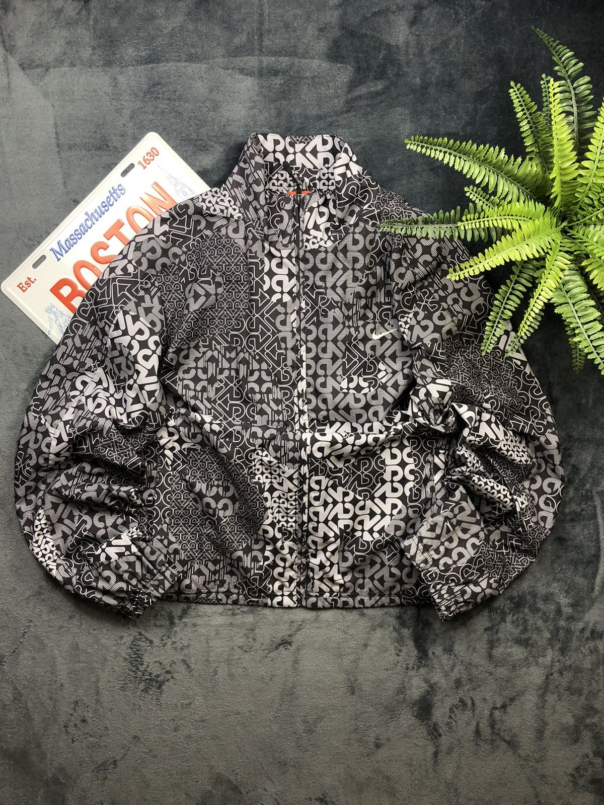 Nike leopard print jacket deals