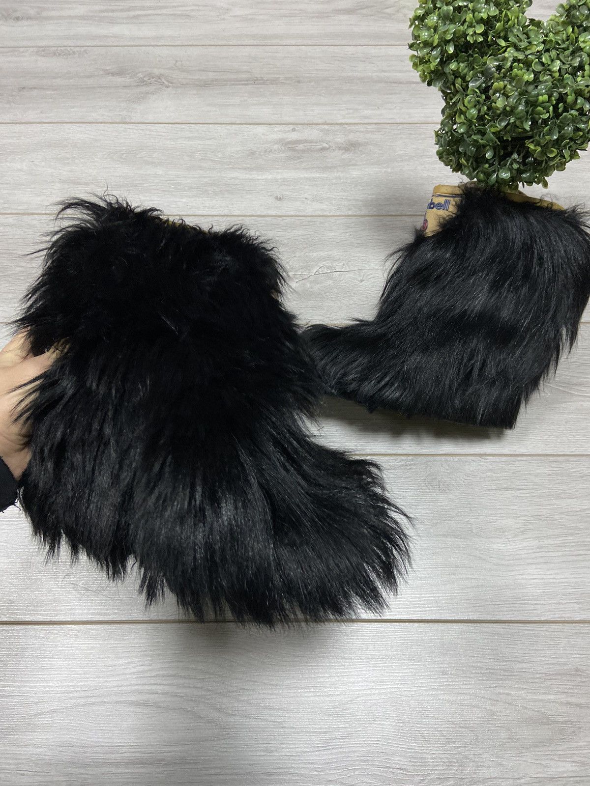 Yetty fur Italy high Y2K boots