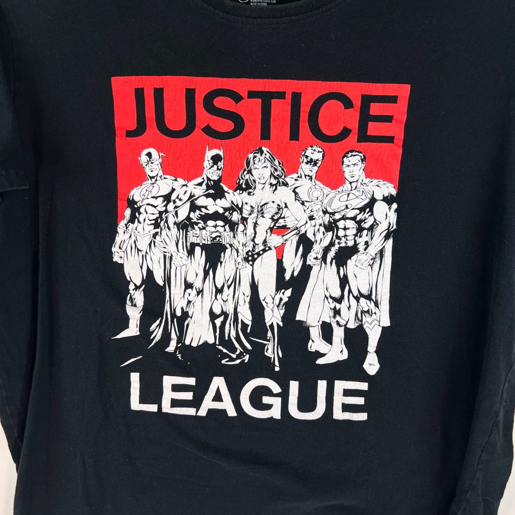 Vintage Justice League T Shirt Black Graphic Tee Adult Size 3XL Size US XXL / EU 58 / 5 - 2 Thumbnail
