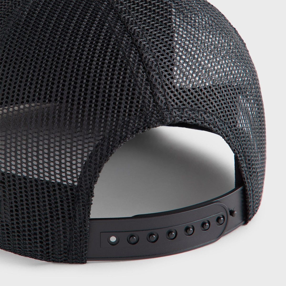 Kith Kith for Scarface Poly Foam Nolan Trucker Hat Black SnapBack Size ONE SIZE - 5 Thumbnail