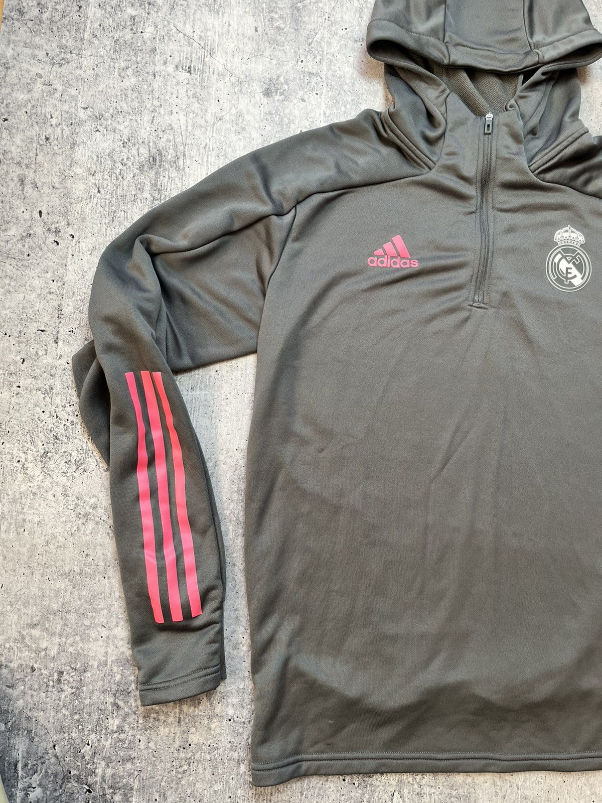 Adidas REAL MADRID TRACK HOODIE - GREY FIVE/SPRING 2020/2021 SIZE M Size US M / EU 48-50 / 2 - 2 Thumbnail