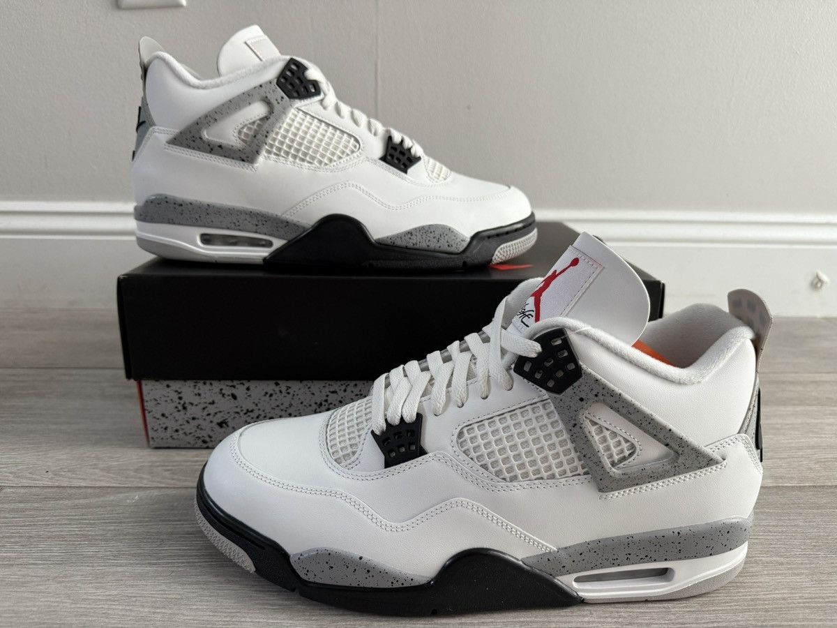 Air Jordan Retro White Cement Fire Red Tech Grey Black 12