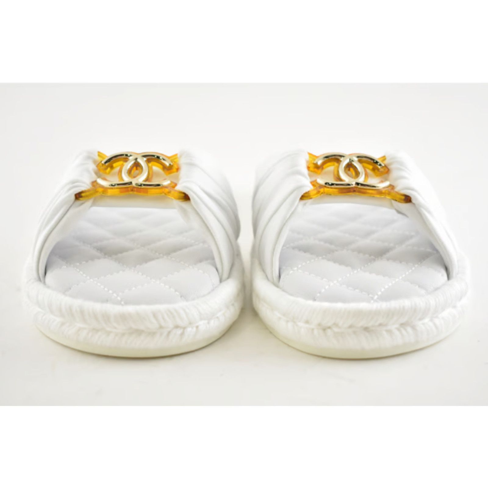 Chanel Chanel 20S White Coco Beach Gold CC Logo Slide Espadrille Size US 6 / IT 36 - 8 Thumbnail