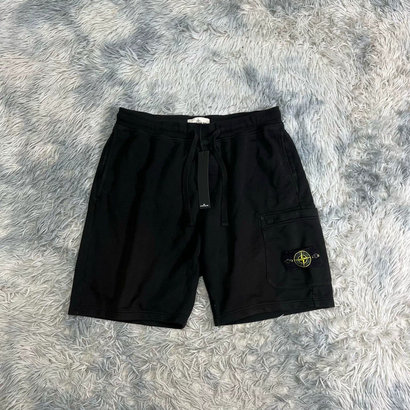 Stone Island Stone Island Shorts Size US 34 / EU 50 - 1 Thumbnail